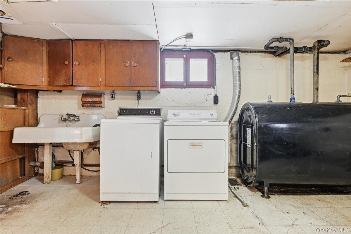 Single Family 263rd  Queens, NY 11004, MLS-964733-31