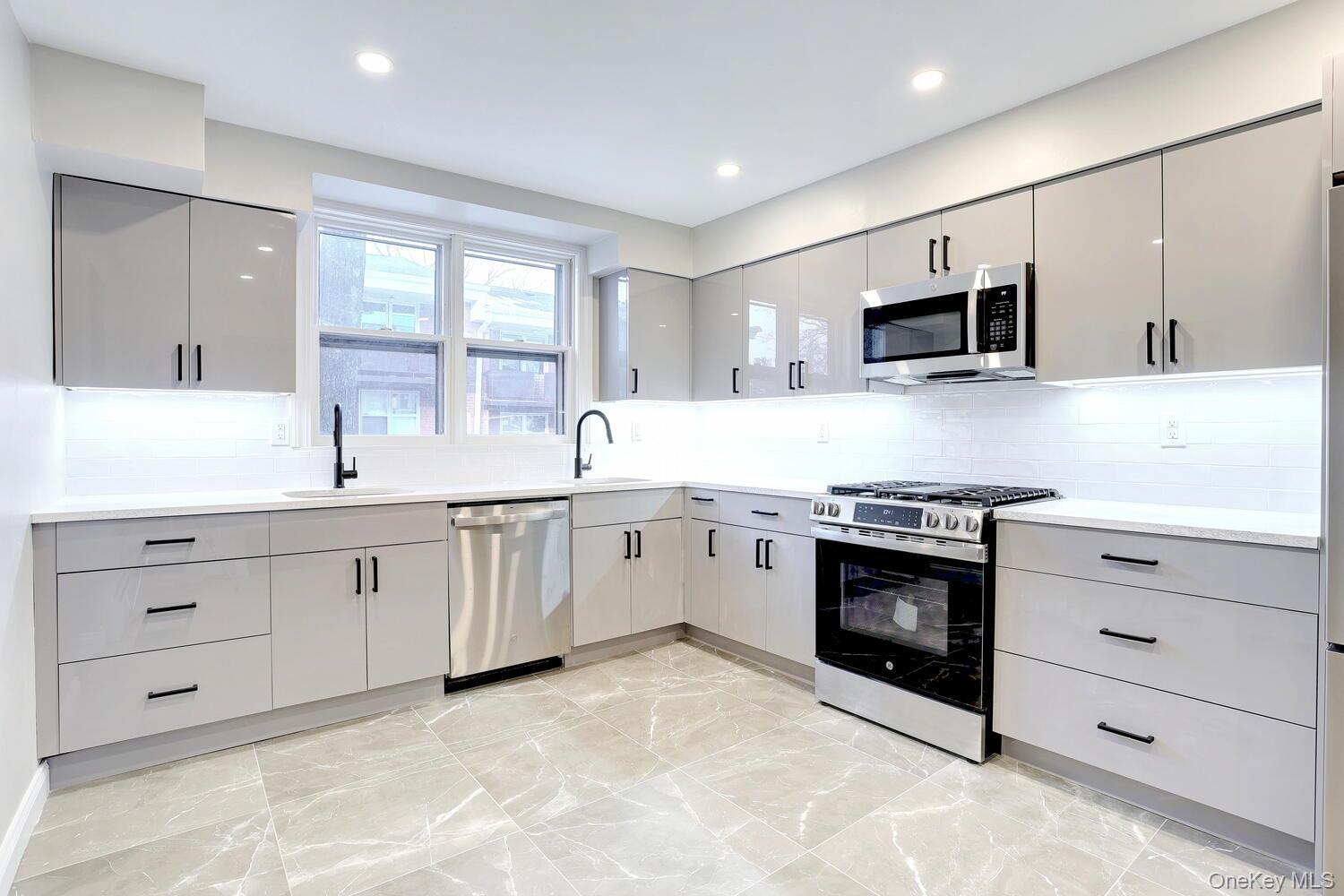 Condo Kearsing  Rockland County, NY 10952, MLS-964749-9