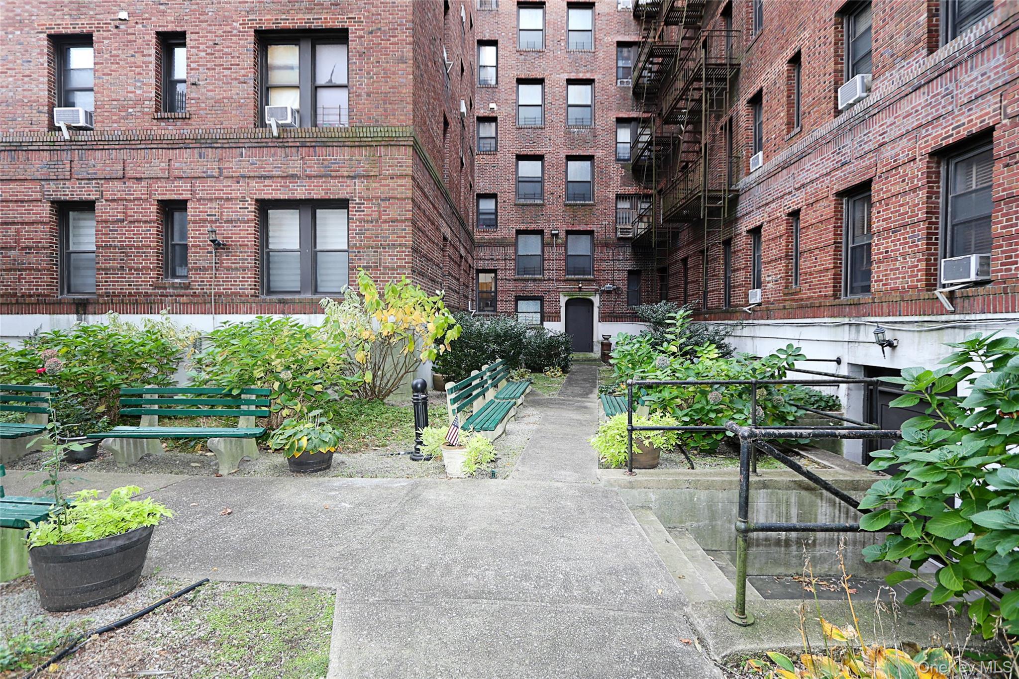 Coop Metropolitan Queens, NY 11418, MLS-964759-26