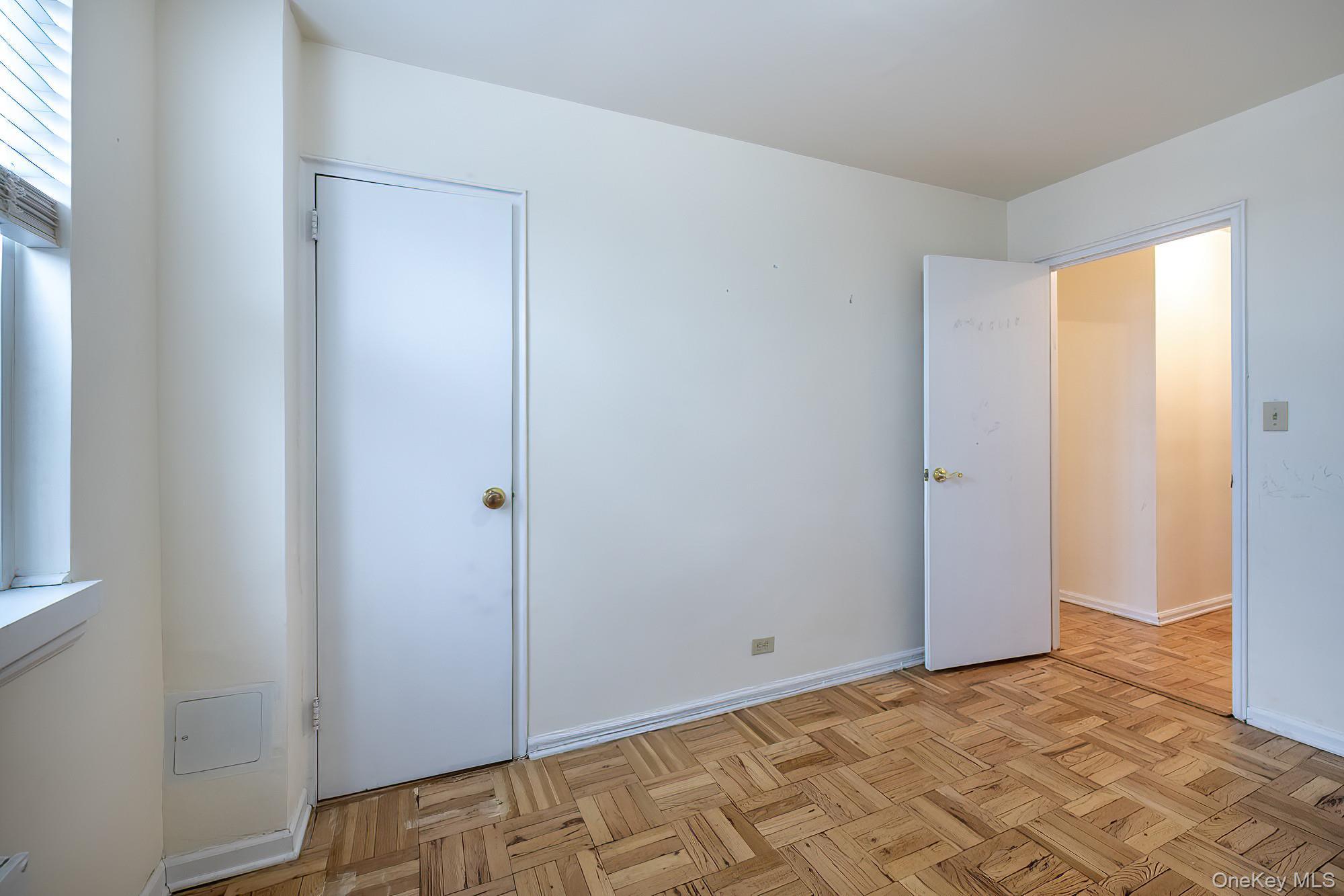 Coop Knolls  Bronx, NY 10463, MLS-964782-12