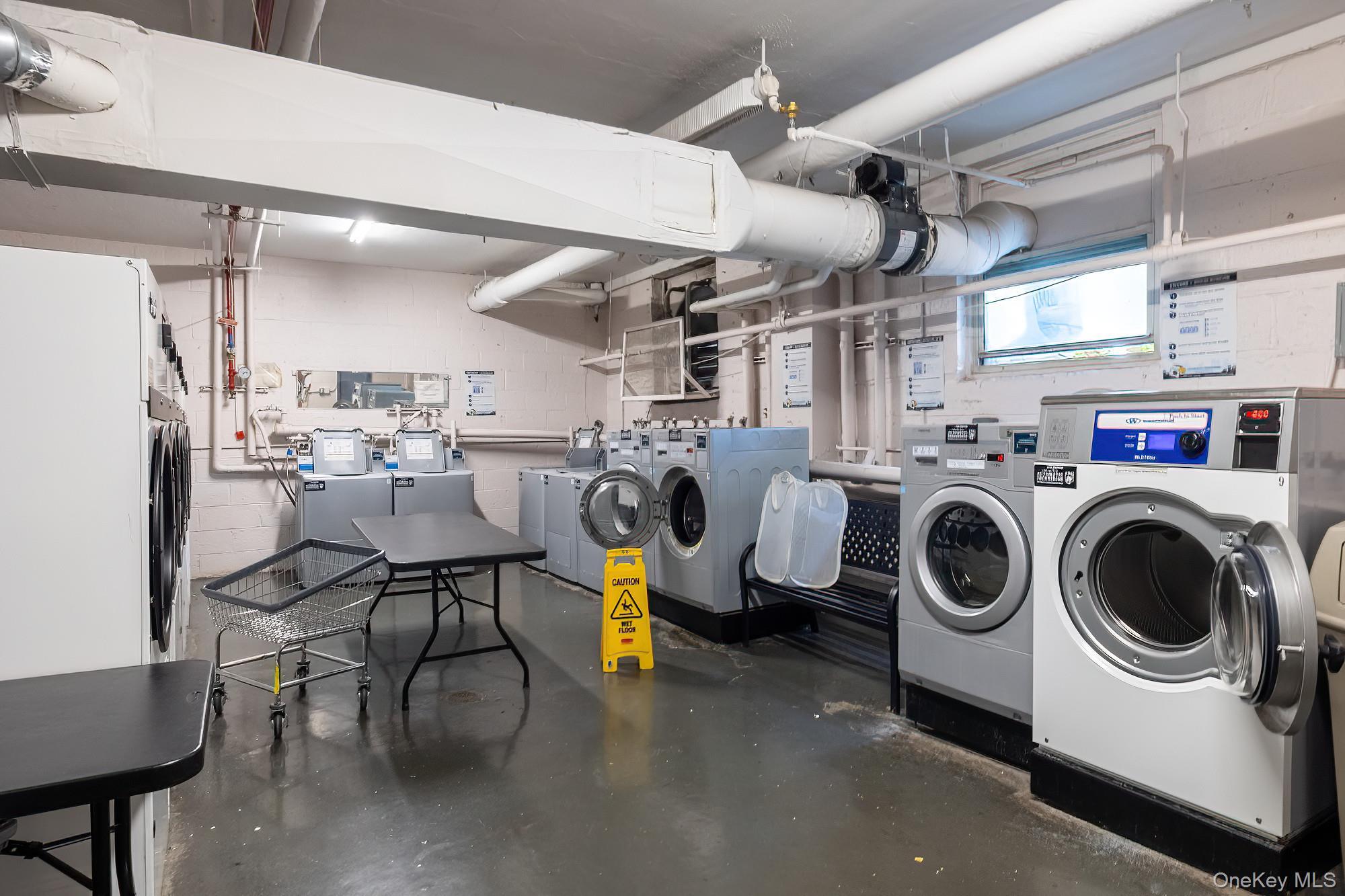 Coop Knolls  Bronx, NY 10463, MLS-964782-15