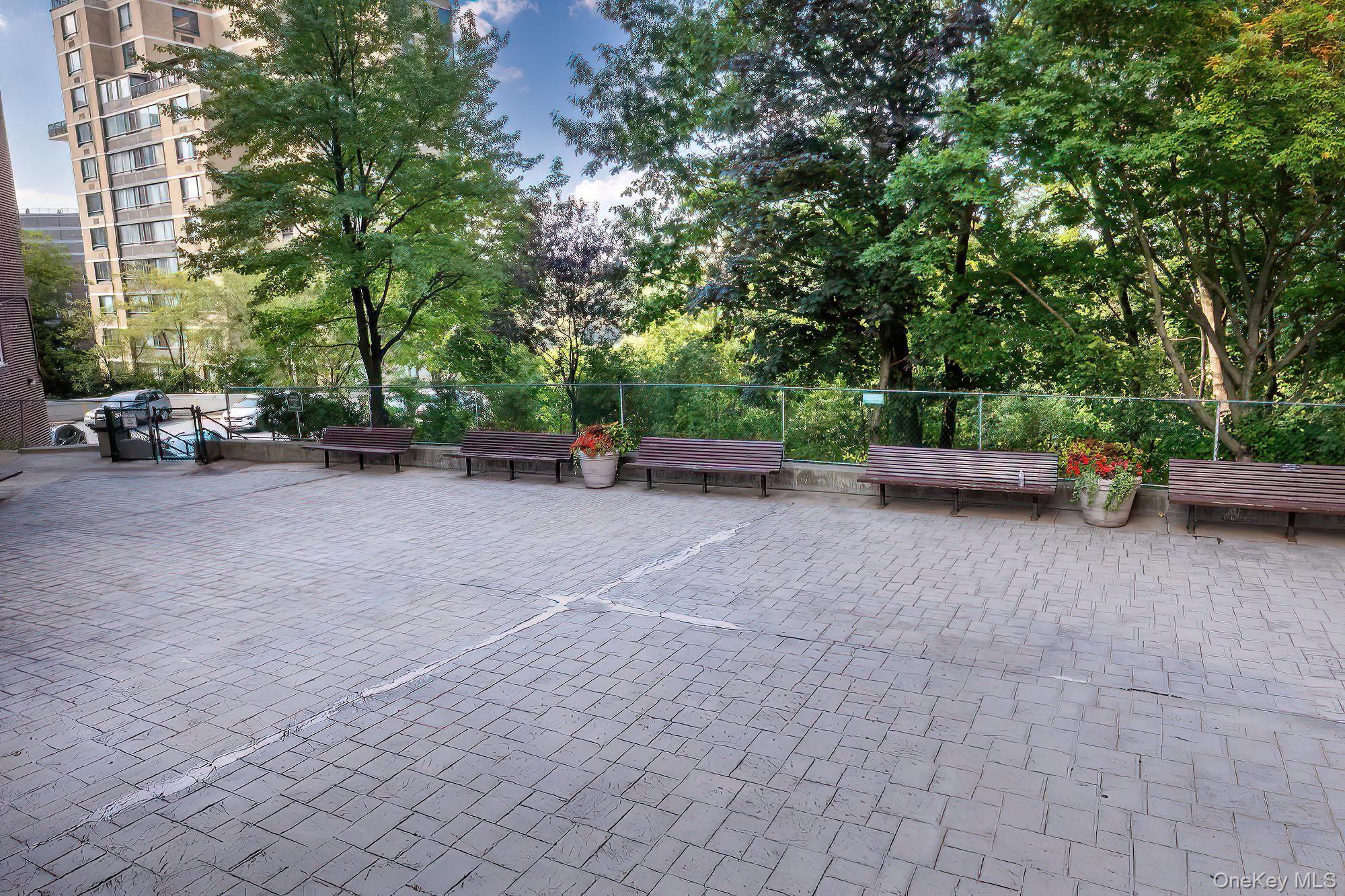 Coop Knolls  Bronx, NY 10463, MLS-964782-19