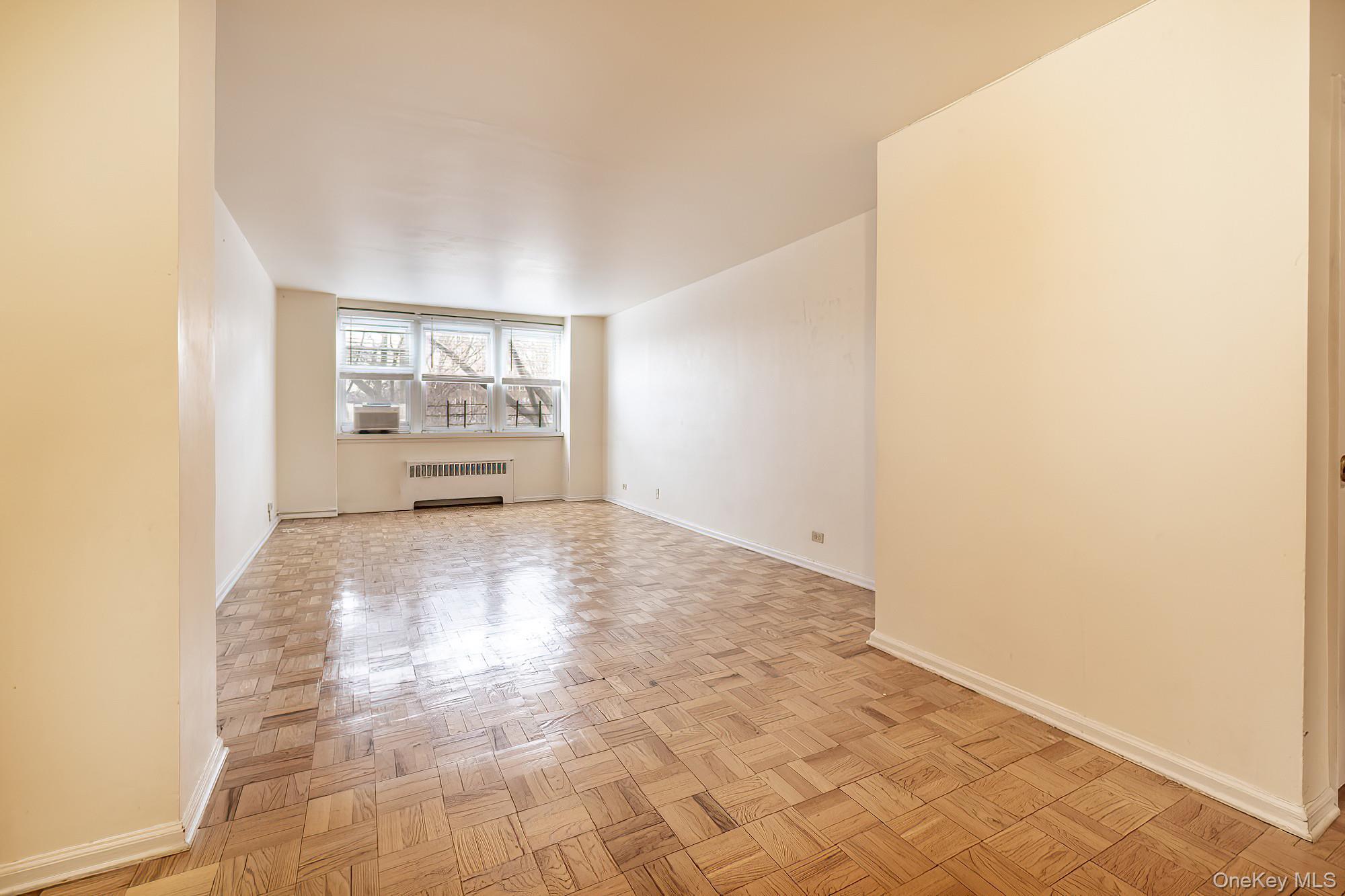 Coop Knolls  Bronx, NY 10463, MLS-964782-2