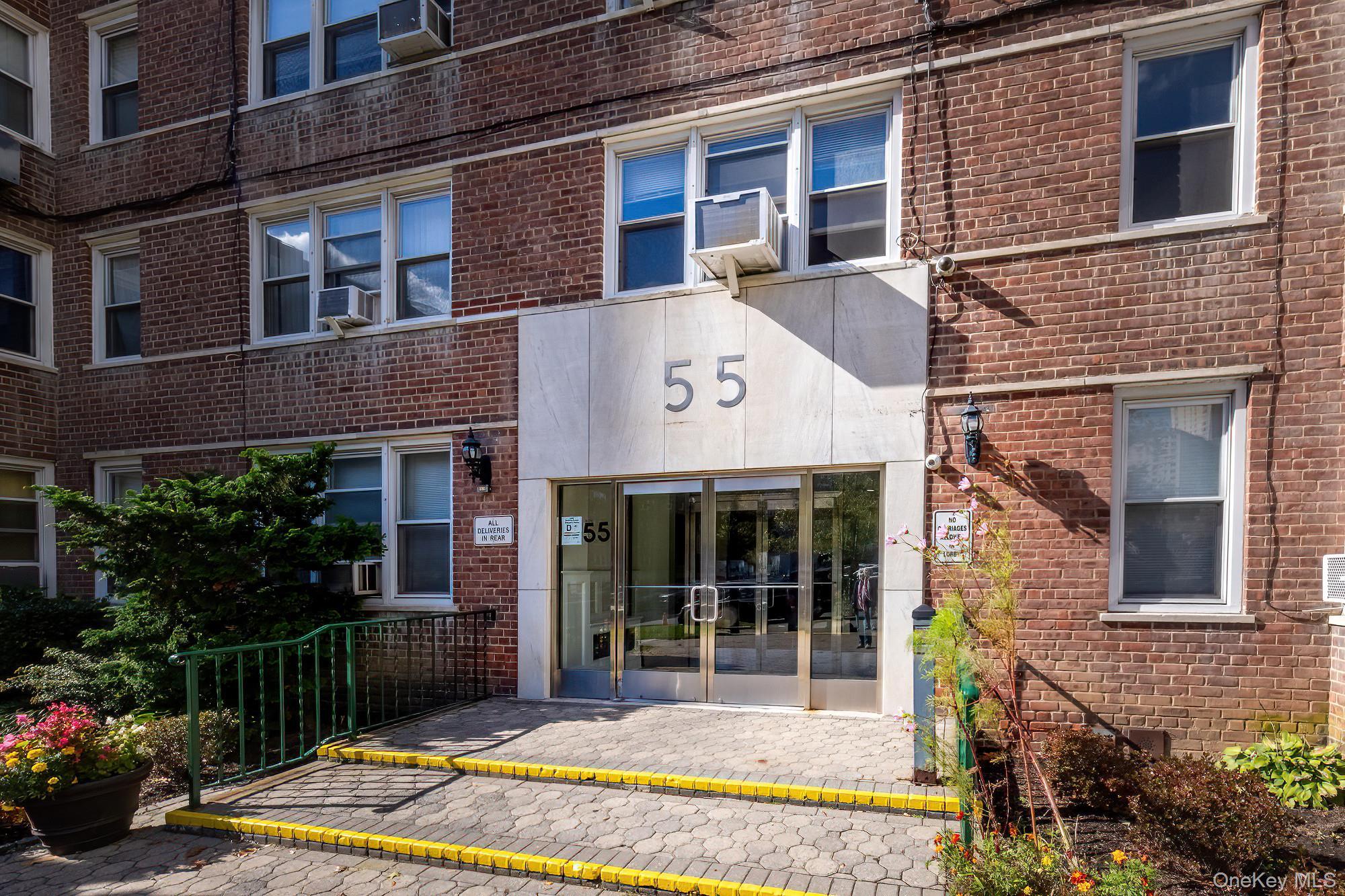 Coop Knolls  Bronx, NY 10463, MLS-964782-20