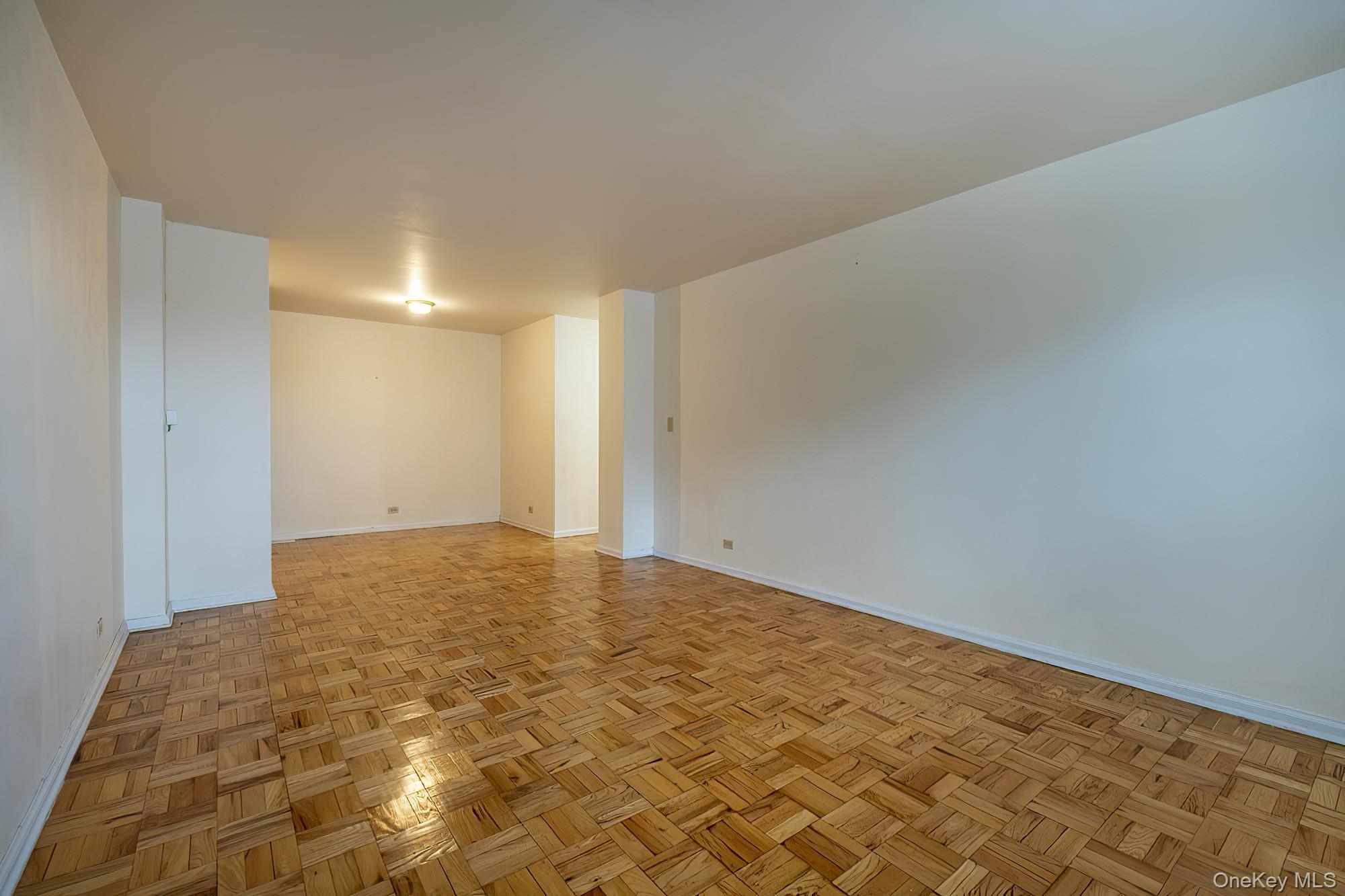 Coop Knolls  Bronx, NY 10463, MLS-964782-4