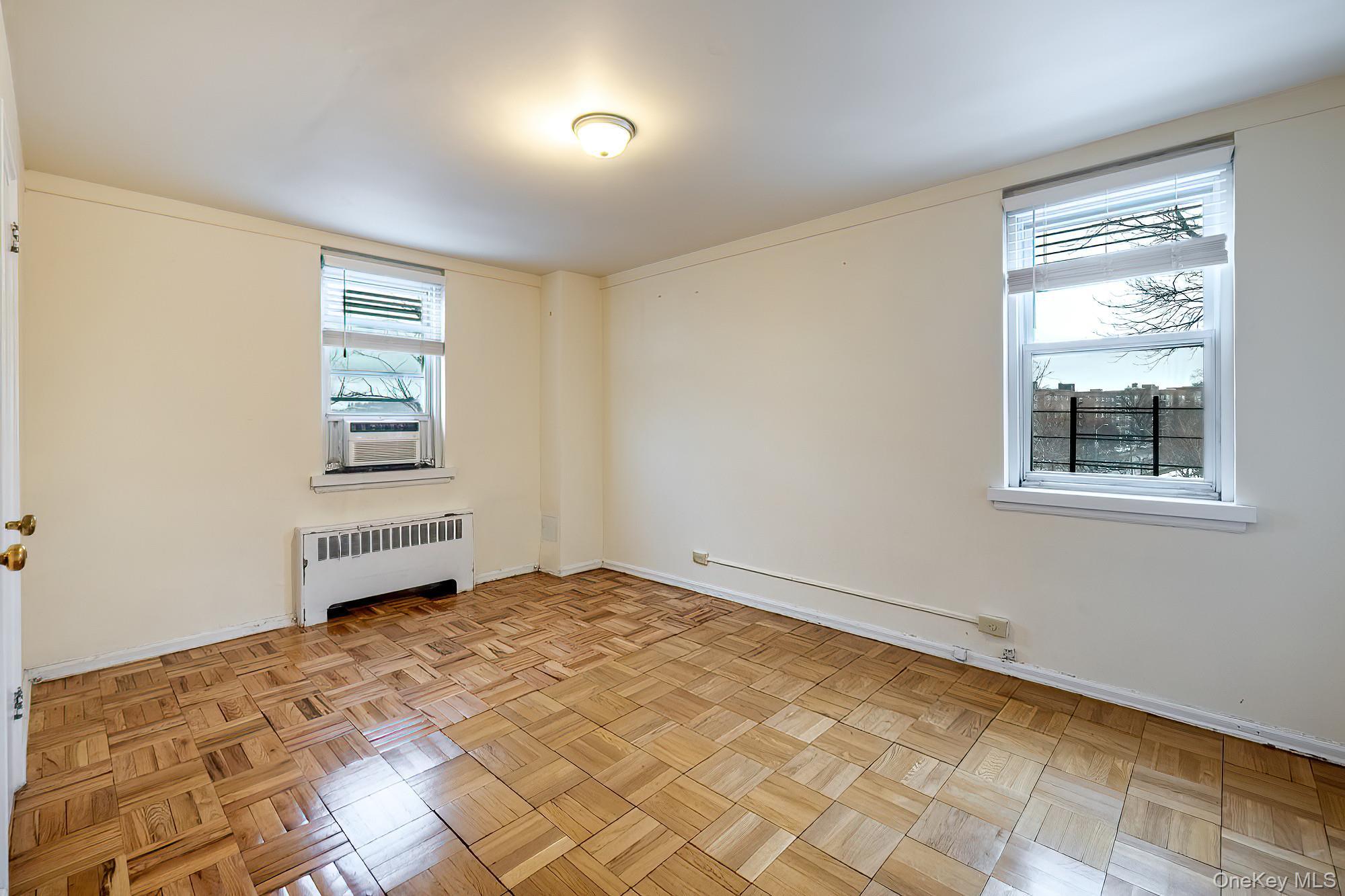 Coop Knolls  Bronx, NY 10463, MLS-964782-7