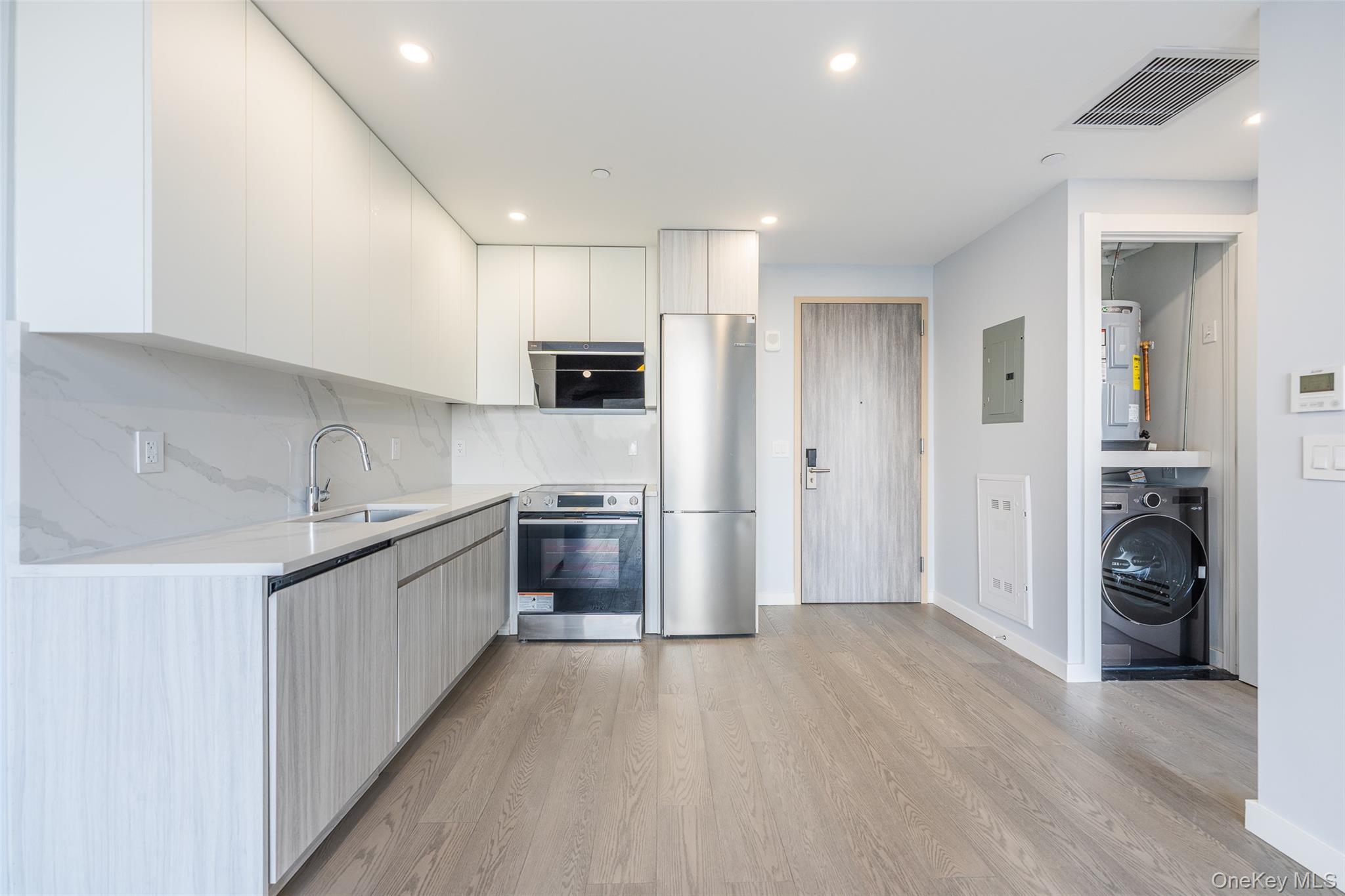 Condo Franklin  Queens, NY 11355, MLS-964791-18