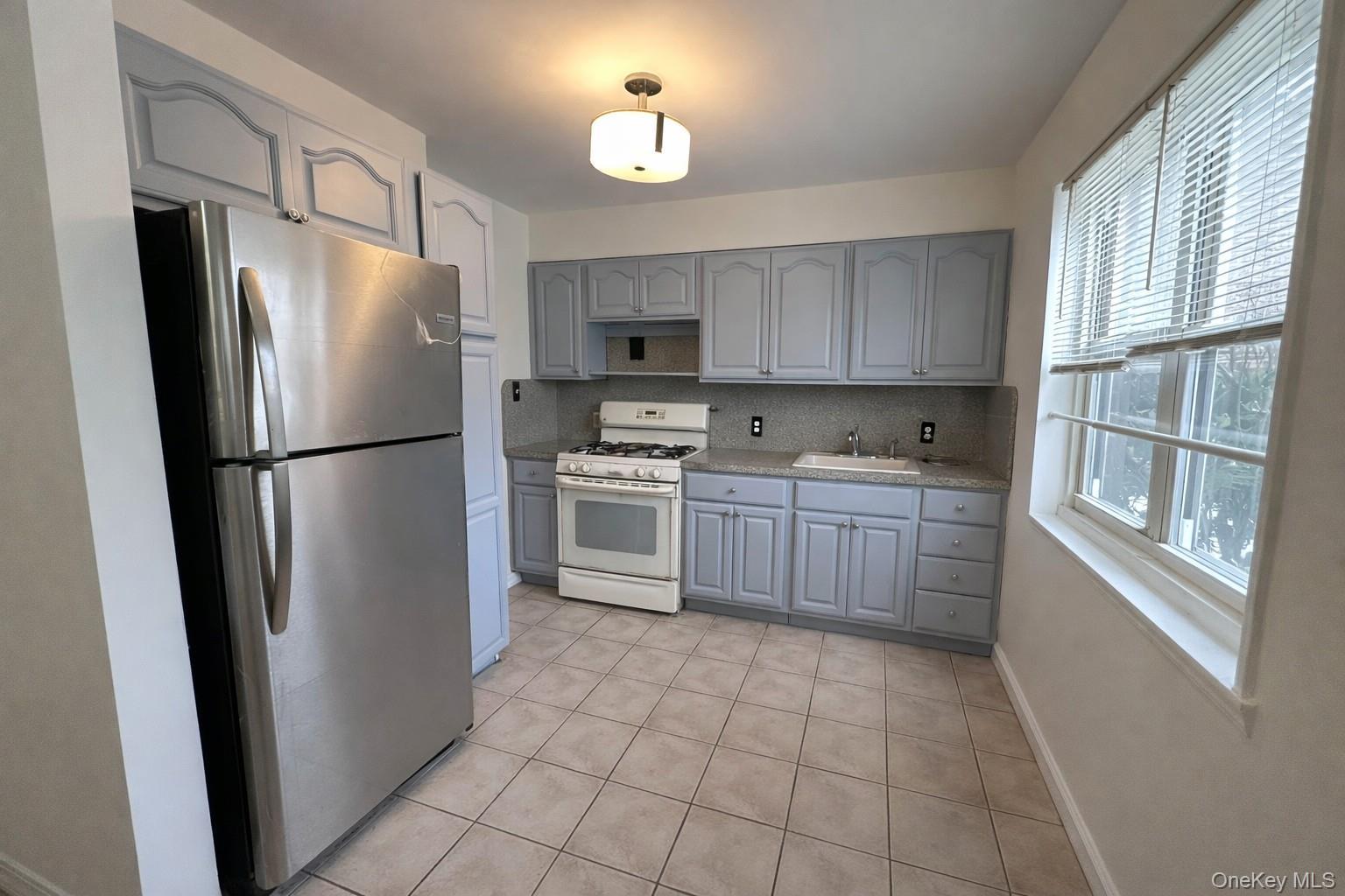 Coop 16  Queens, NY 11360, MLS-964818-7