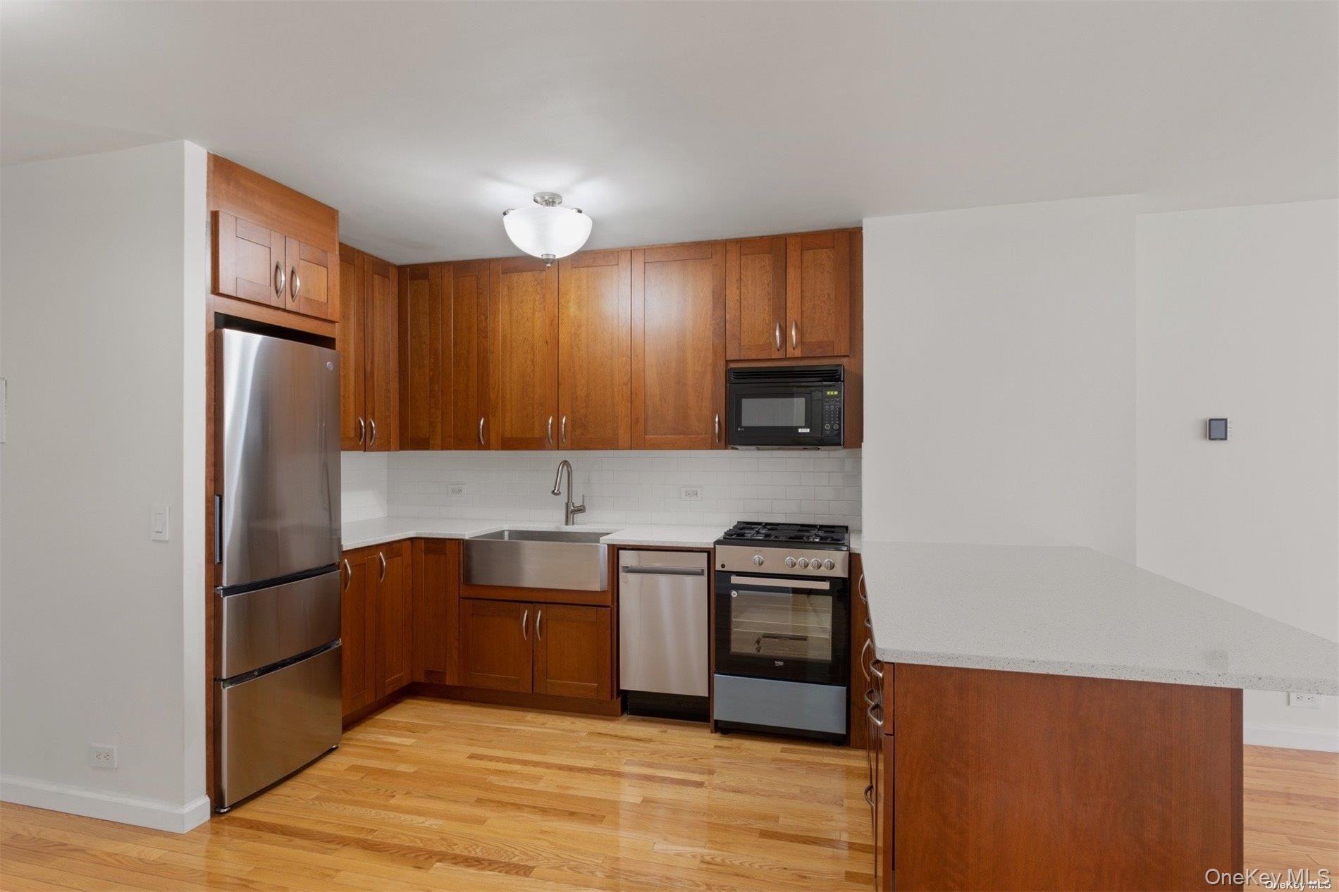 Apartment 93rd Manhattan, NY 10128, MLS-964822-3
