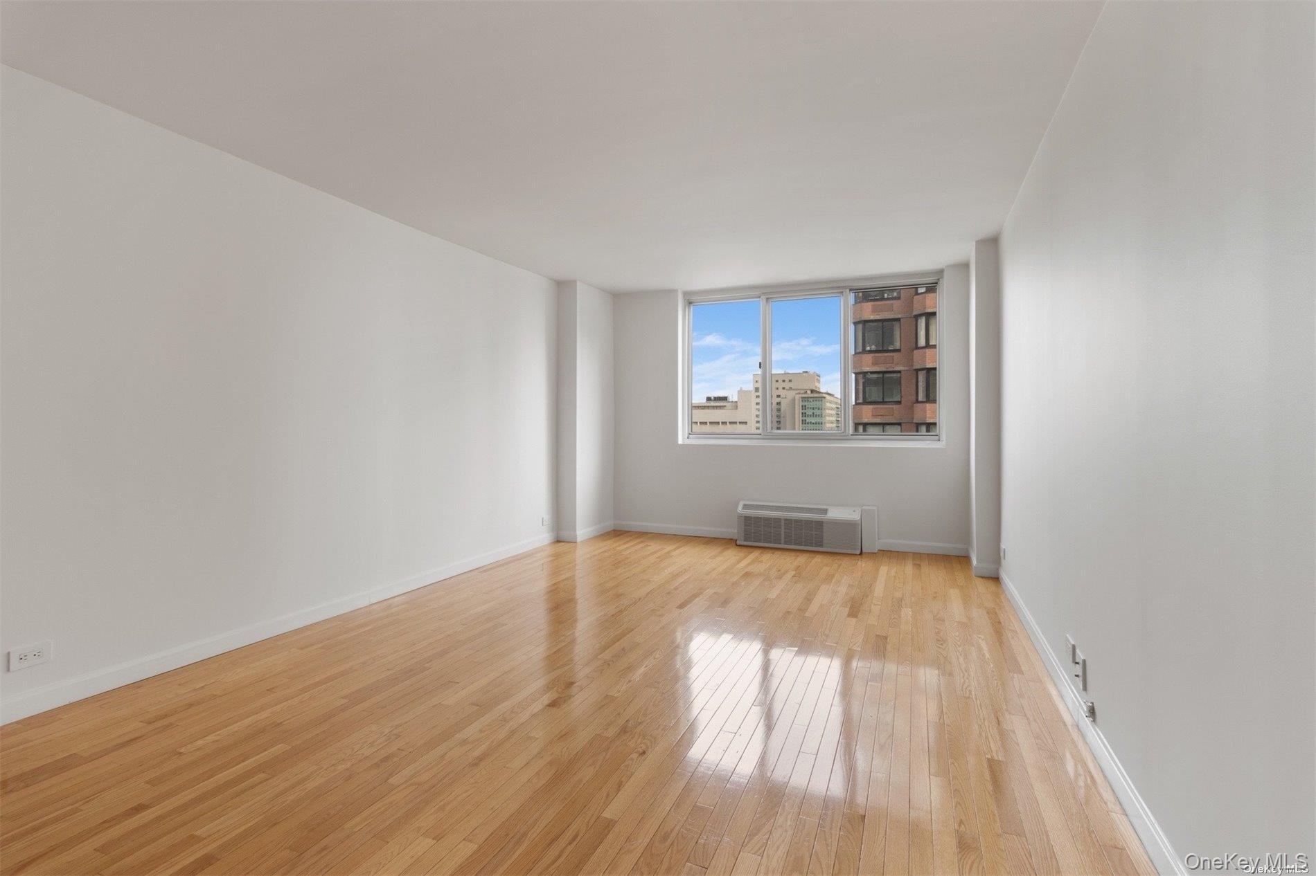 Apartment 93rd Manhattan, NY 10128, MLS-964822-8