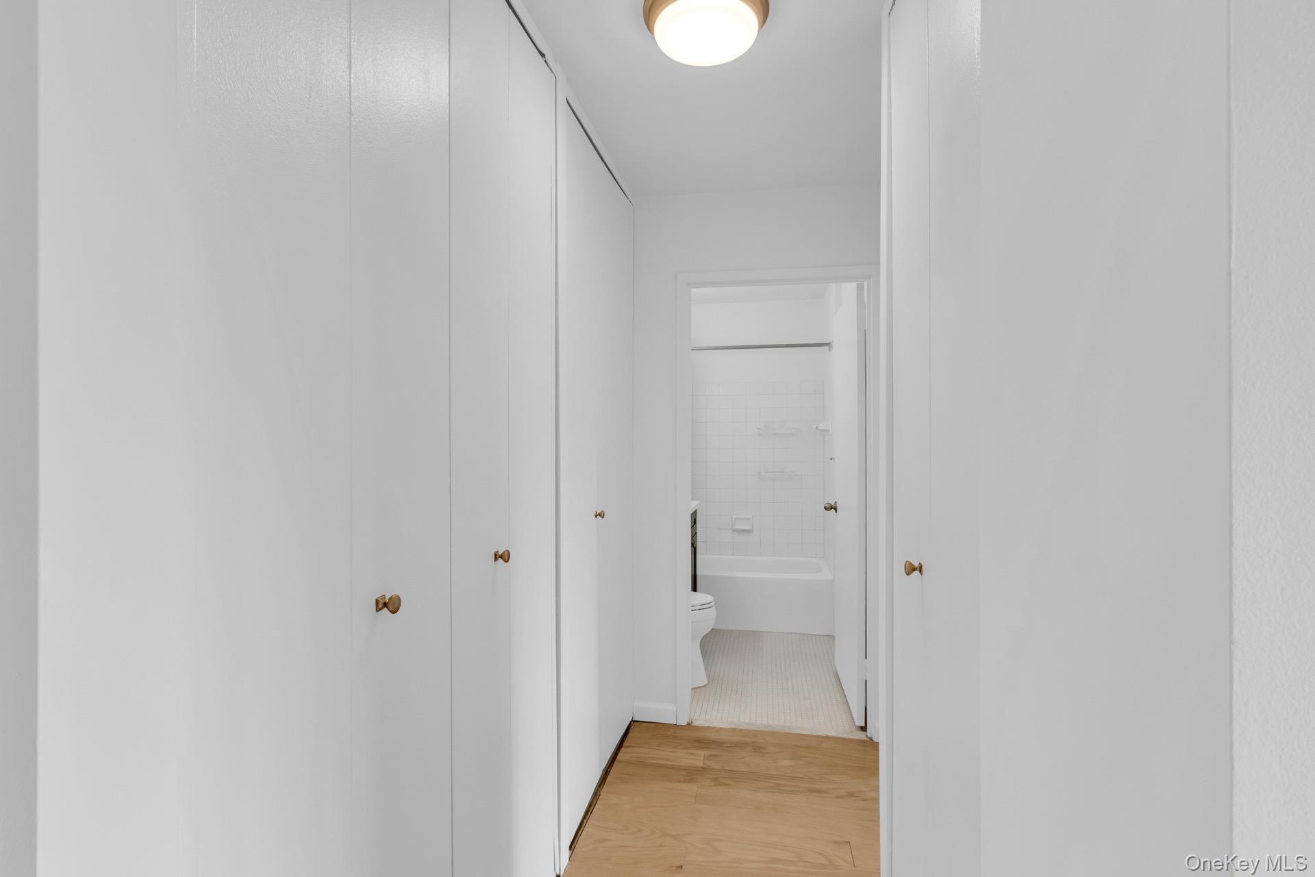 Apartment 93rd  Manhattan, NY 10128, MLS-964831-13