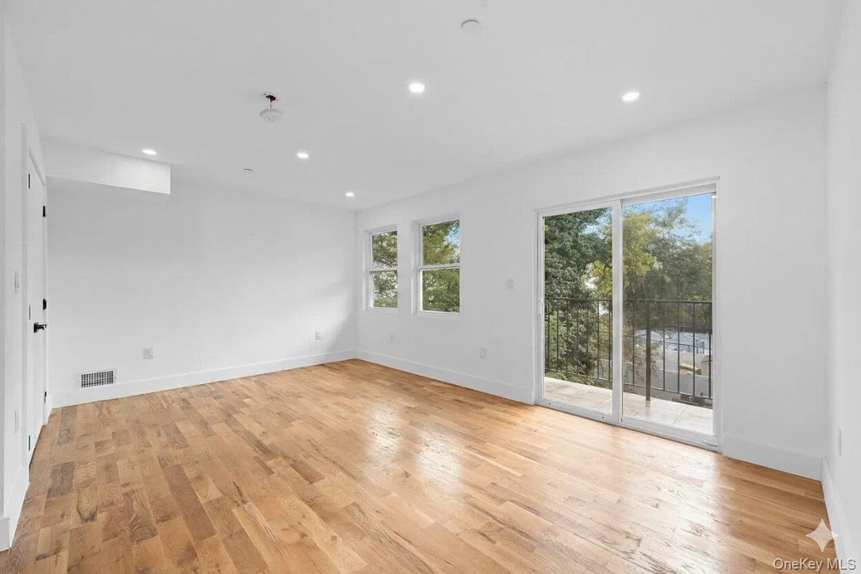 Single Family Blake  Brooklyn, NY 11208, MLS-964850-5