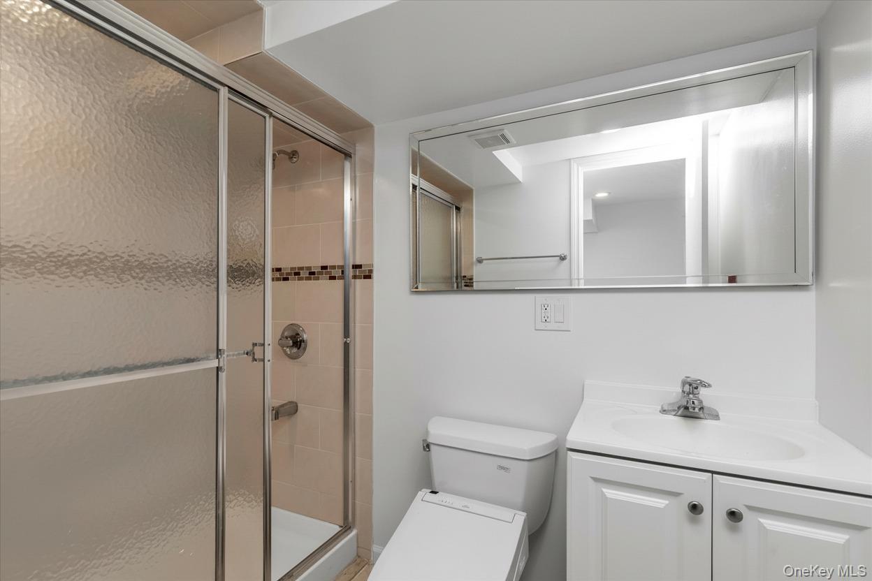 Condo 194th  Queens, NY 11358, MLS-964876-14