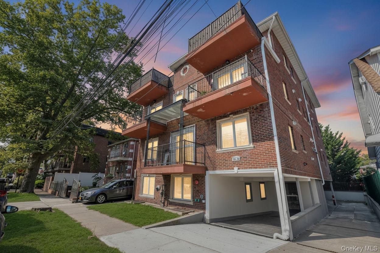 Condo 194th  Queens, NY 11358, MLS-964876-2