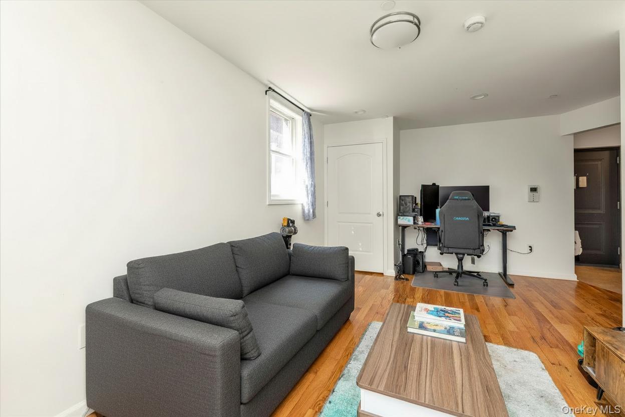 Condo 194th  Queens, NY 11358, MLS-964876-8