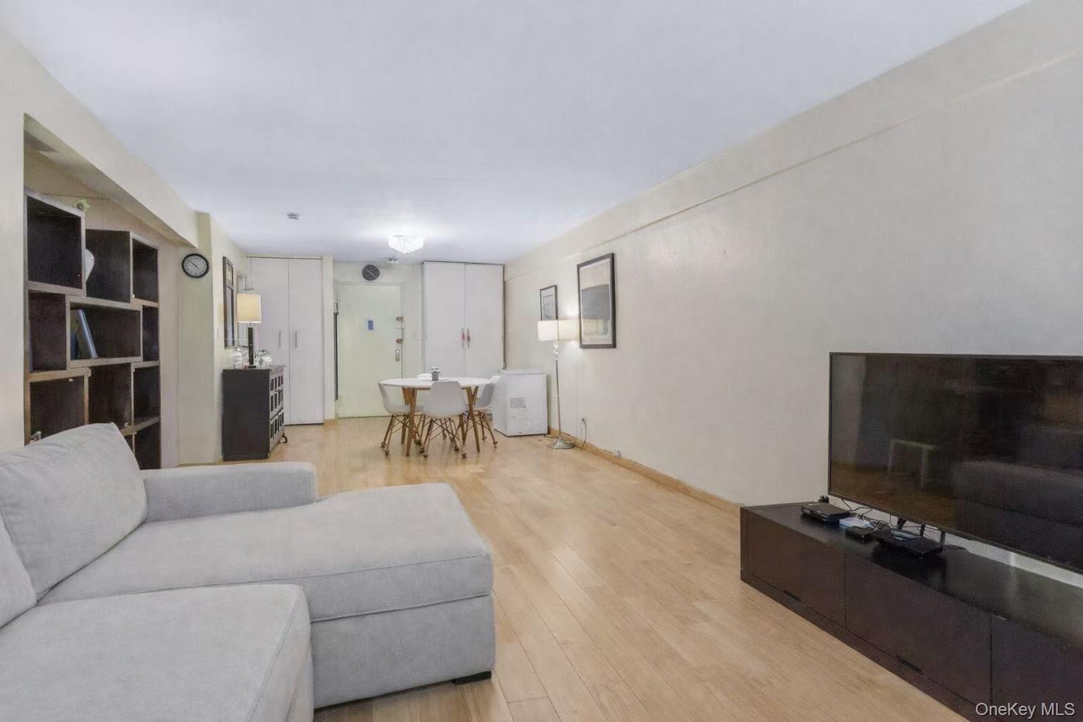 Coop Roosevelt  Queens, NY 11354, MLS-964895-2