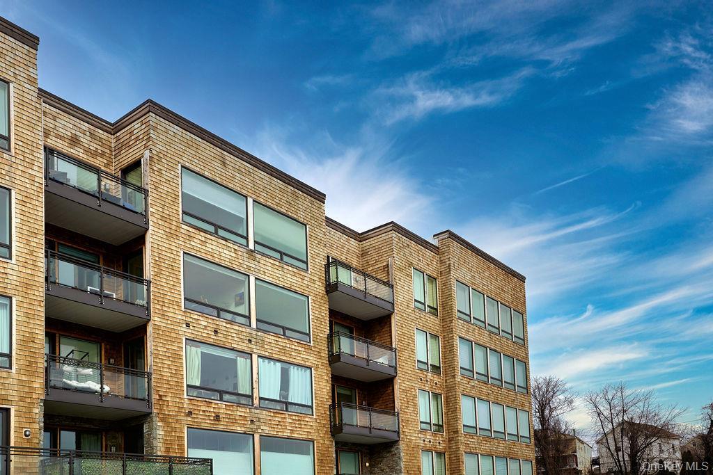 Condo River  Westchester County, NY 10591, MLS-964915-27