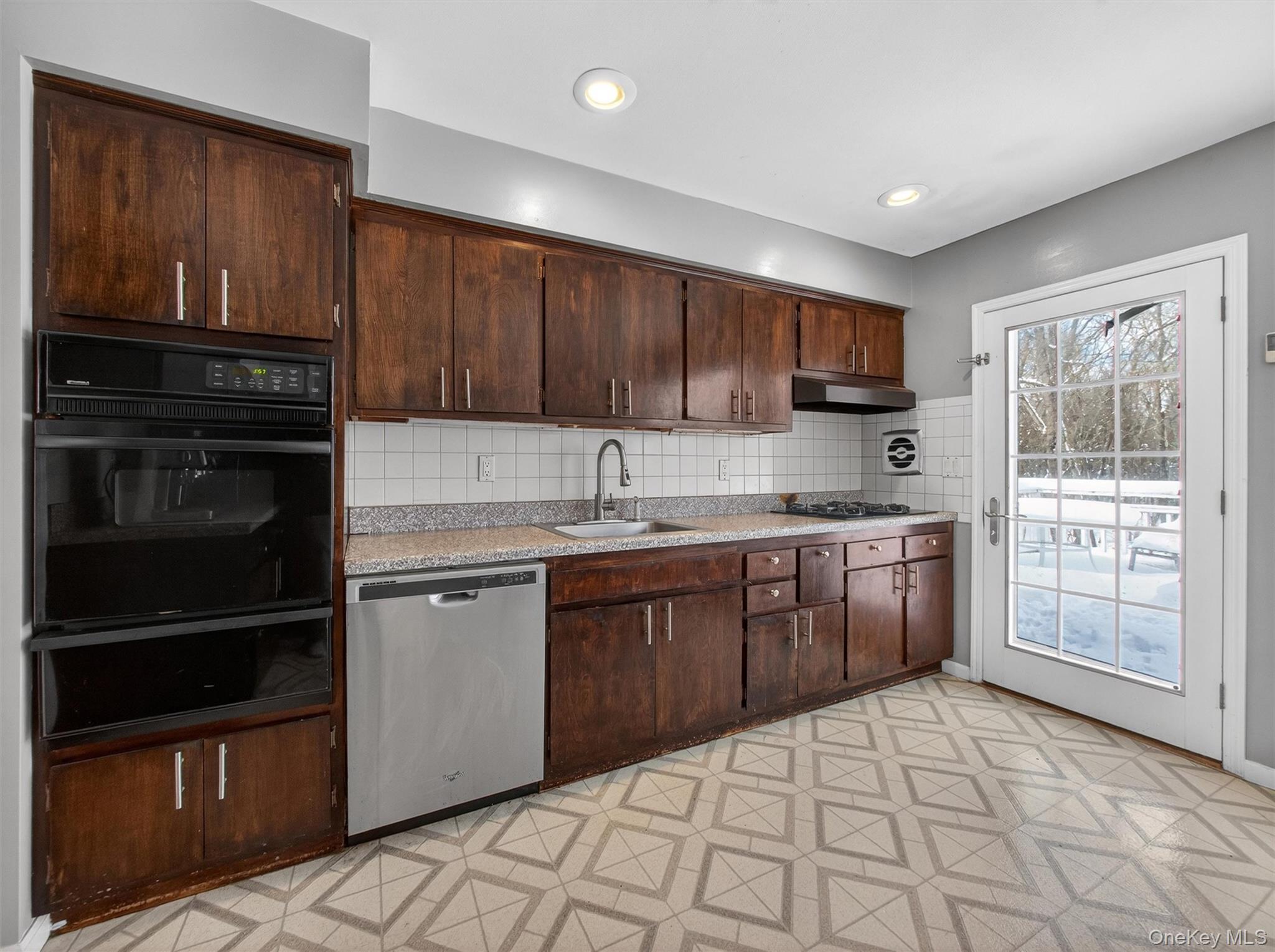 Single Family Mayer  Rockland County, NY 10901, MLS-964920-16