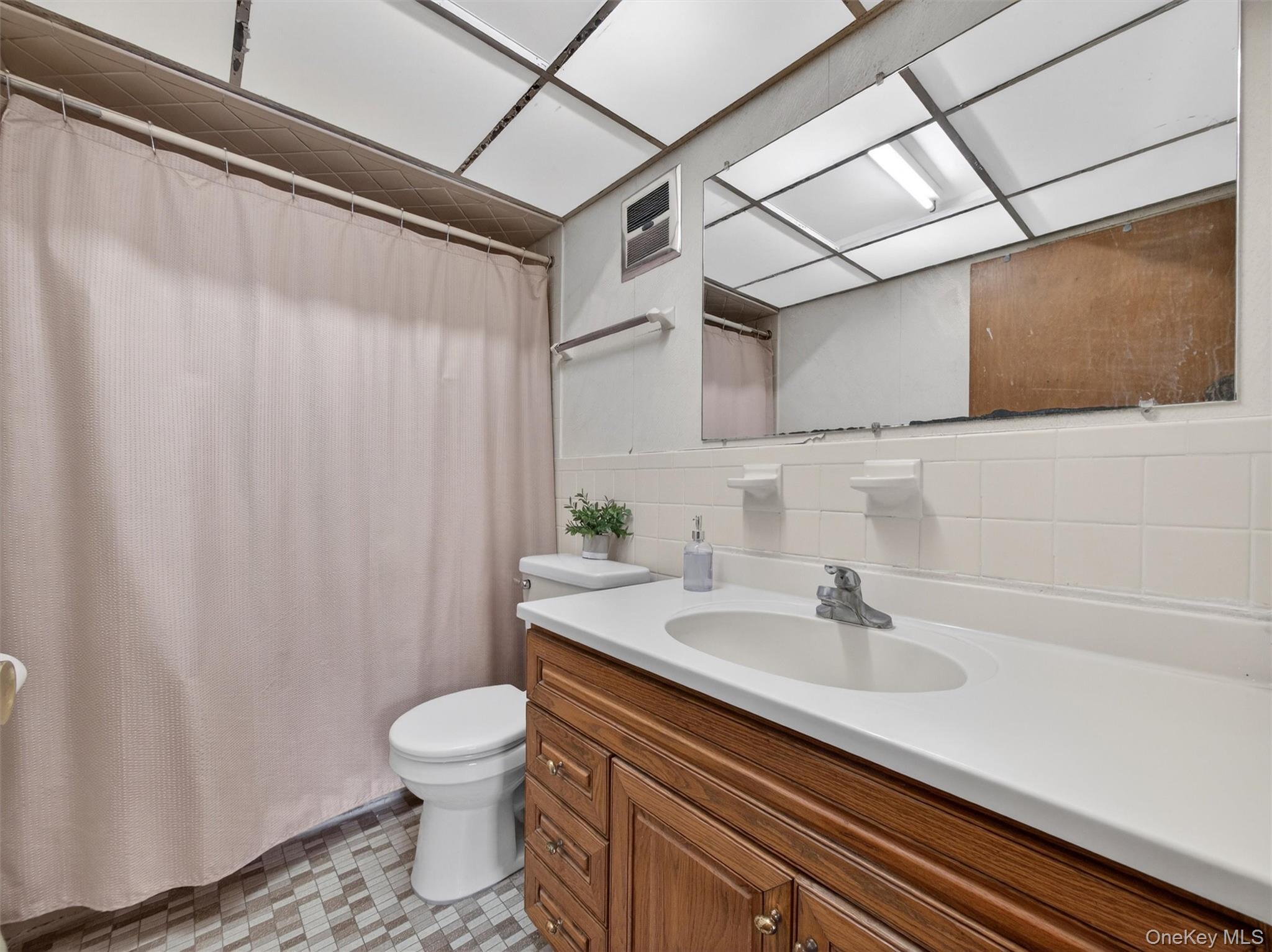 Single Family Mayer  Rockland County, NY 10901, MLS-964920-26
