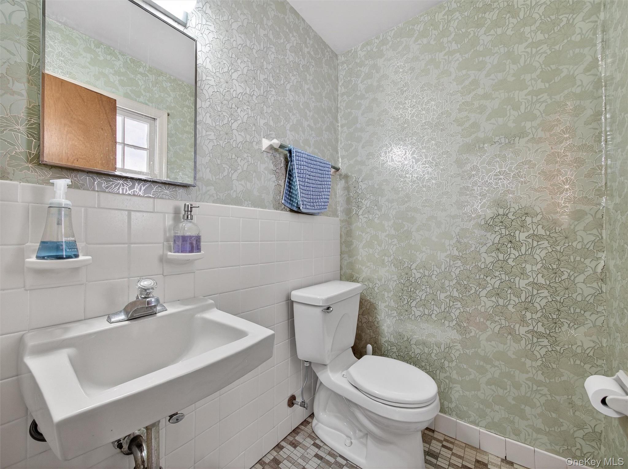 Single Family Mayer  Rockland County, NY 10901, MLS-964920-33