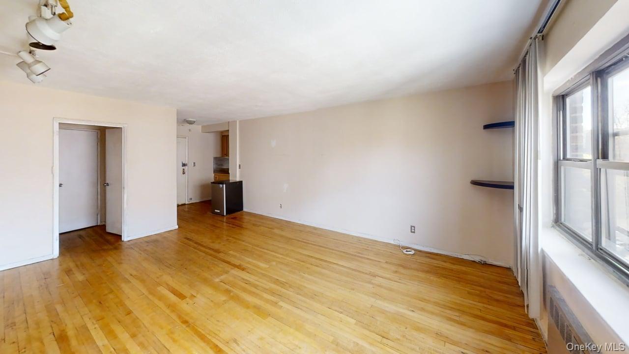 Coop Fleetwood  Westchester County, NY 10552, MLS-964925-2