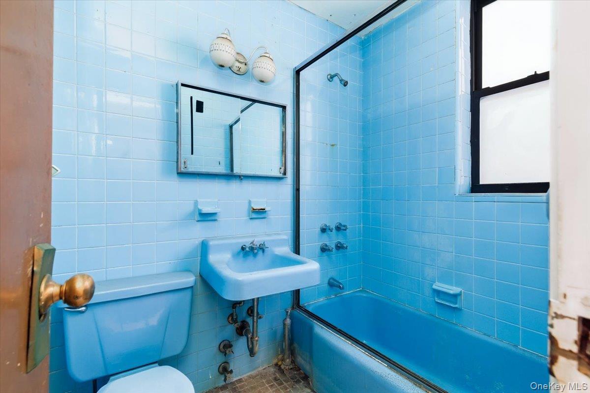 Single Family 139th  Manhattan, NY 10030, MLS-964927-24