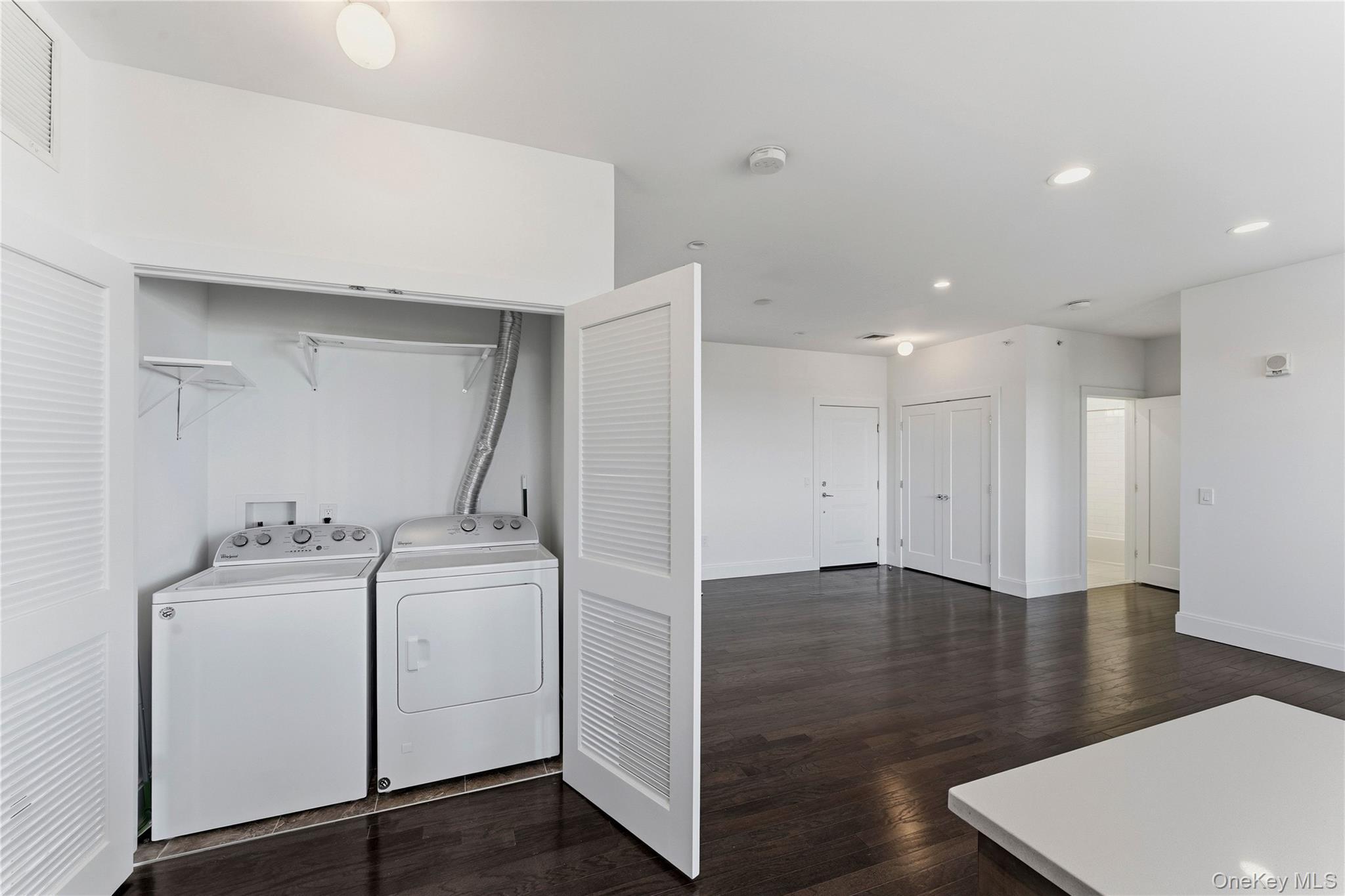 Condo Marina Pointe  Nassau County, NY 11518, MLS-964935-16