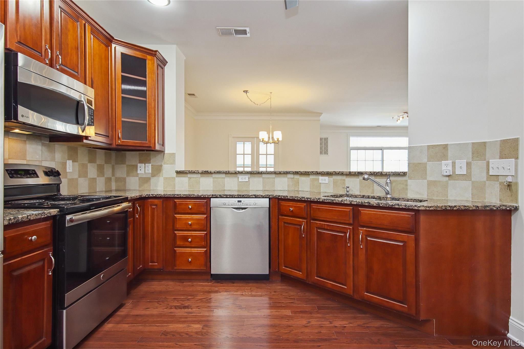 Single Family Regency  Dutchess County, NY 12524, MLS-964999-10