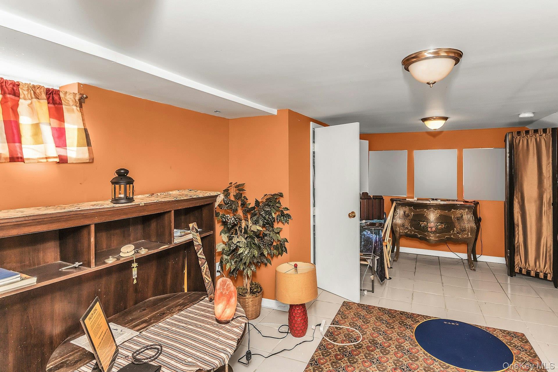 Single Family Babylon  Nassau County, NY 11520, MLS-965002-16