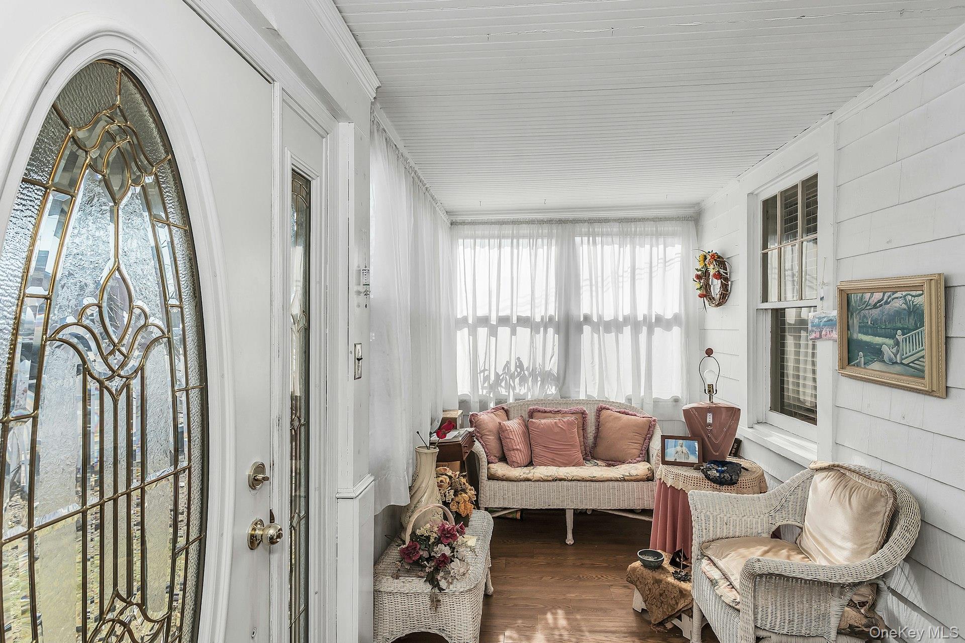 Single Family Babylon  Nassau County, NY 11520, MLS-965002-4