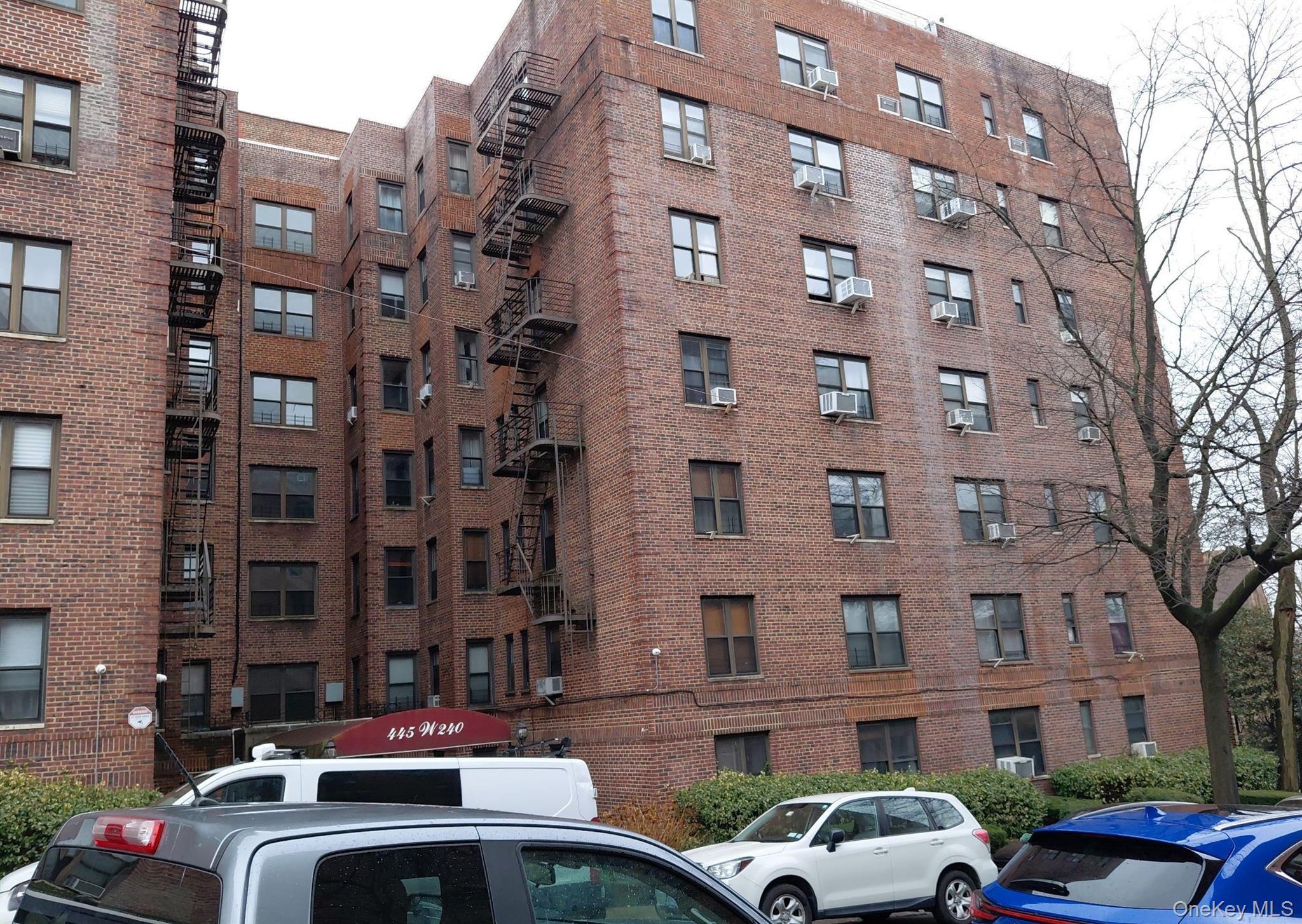 Condo 240th  Bronx, NY 10463, MLS-965004-2