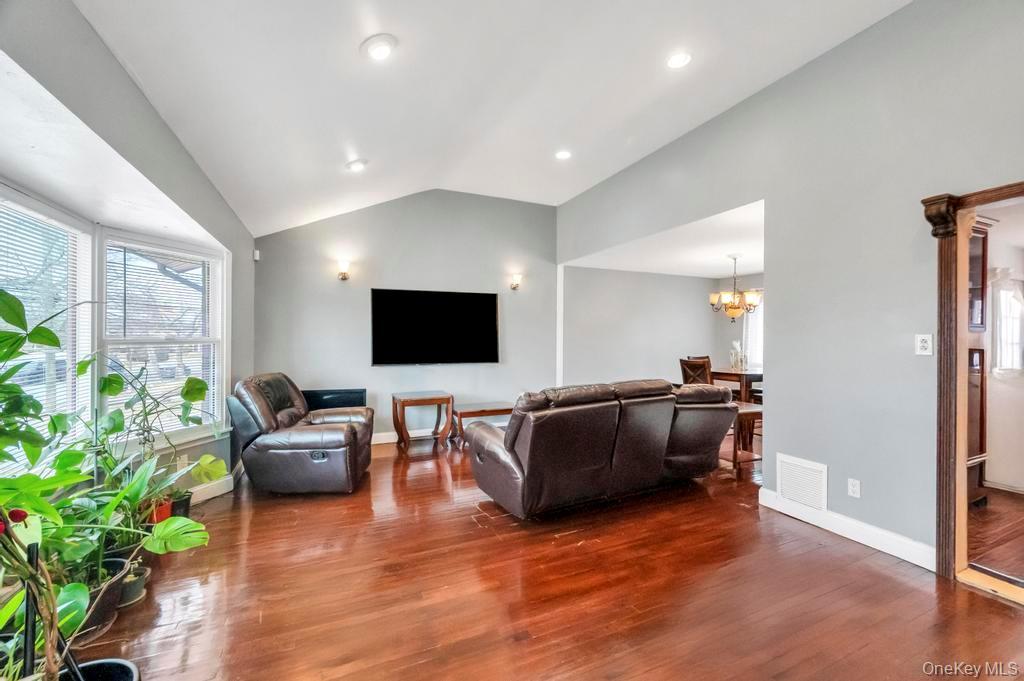 Single Family Milburn Avenue Nassau County, NY 11510, MLS-965006-3