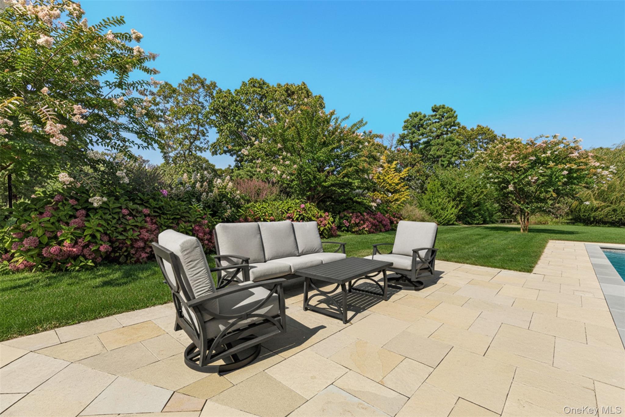 Single Family Old Canoe Place Road Suffolk County, NY 11946, MLS-965009-18