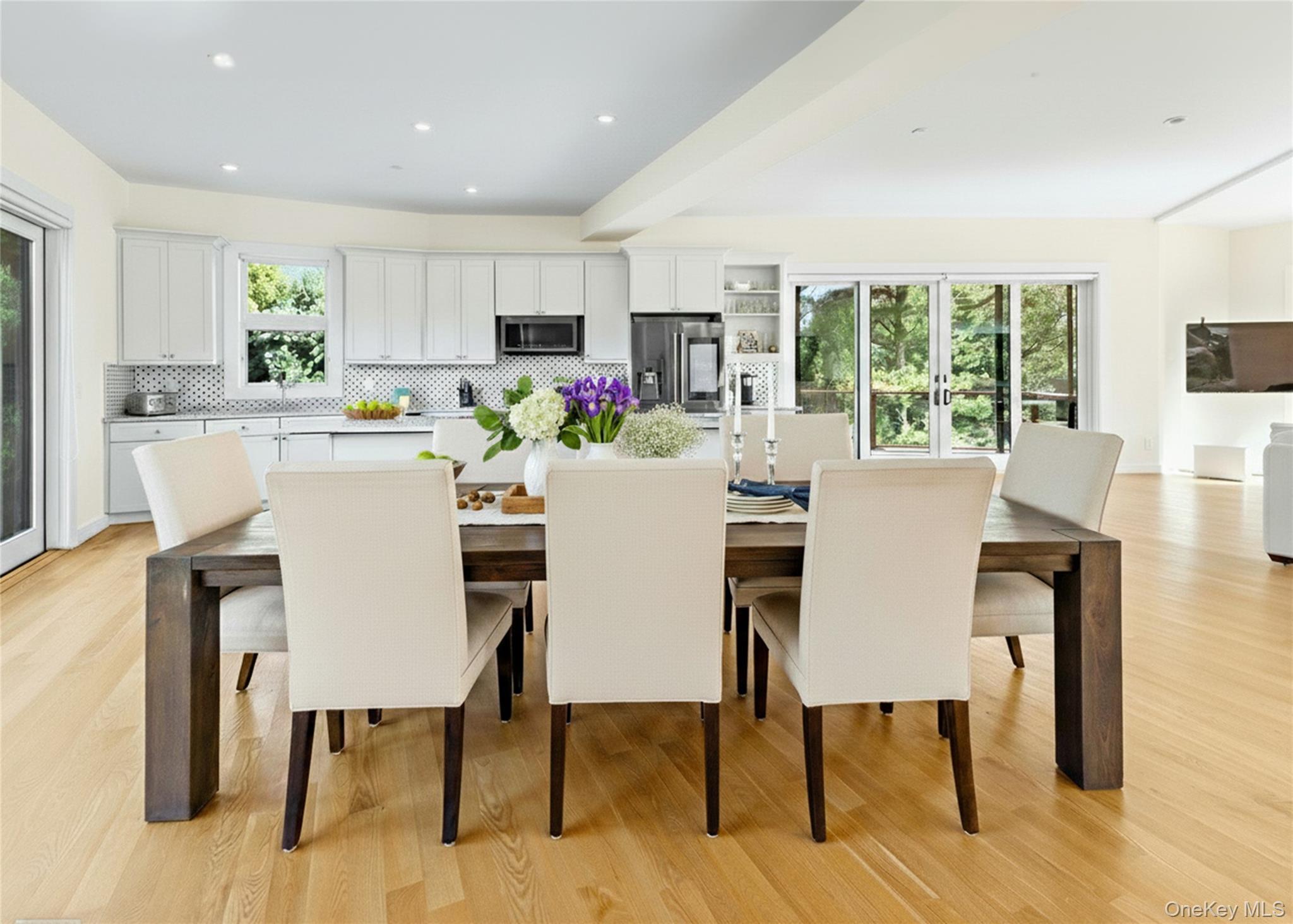 Single Family Old Canoe Place Road Suffolk County, NY 11946, MLS-965009-23