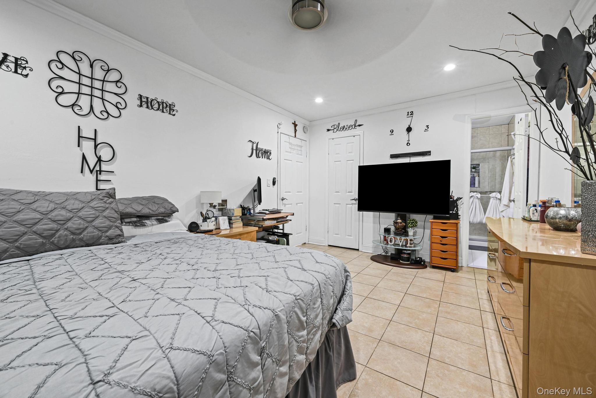 Condo 95th Queens, NY 11417, MLS-965031-10