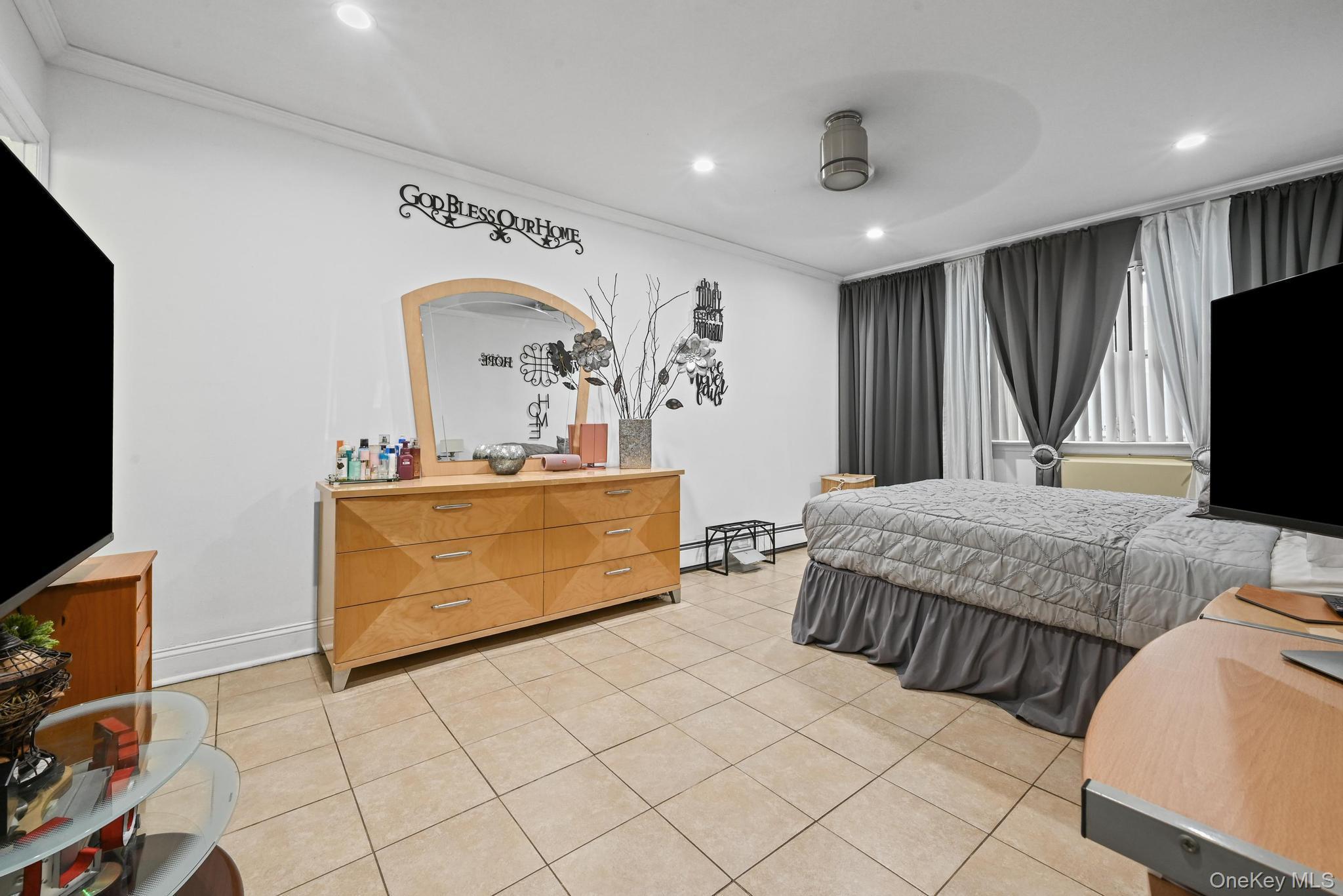 Condo 95th Queens, NY 11417, MLS-965031-9