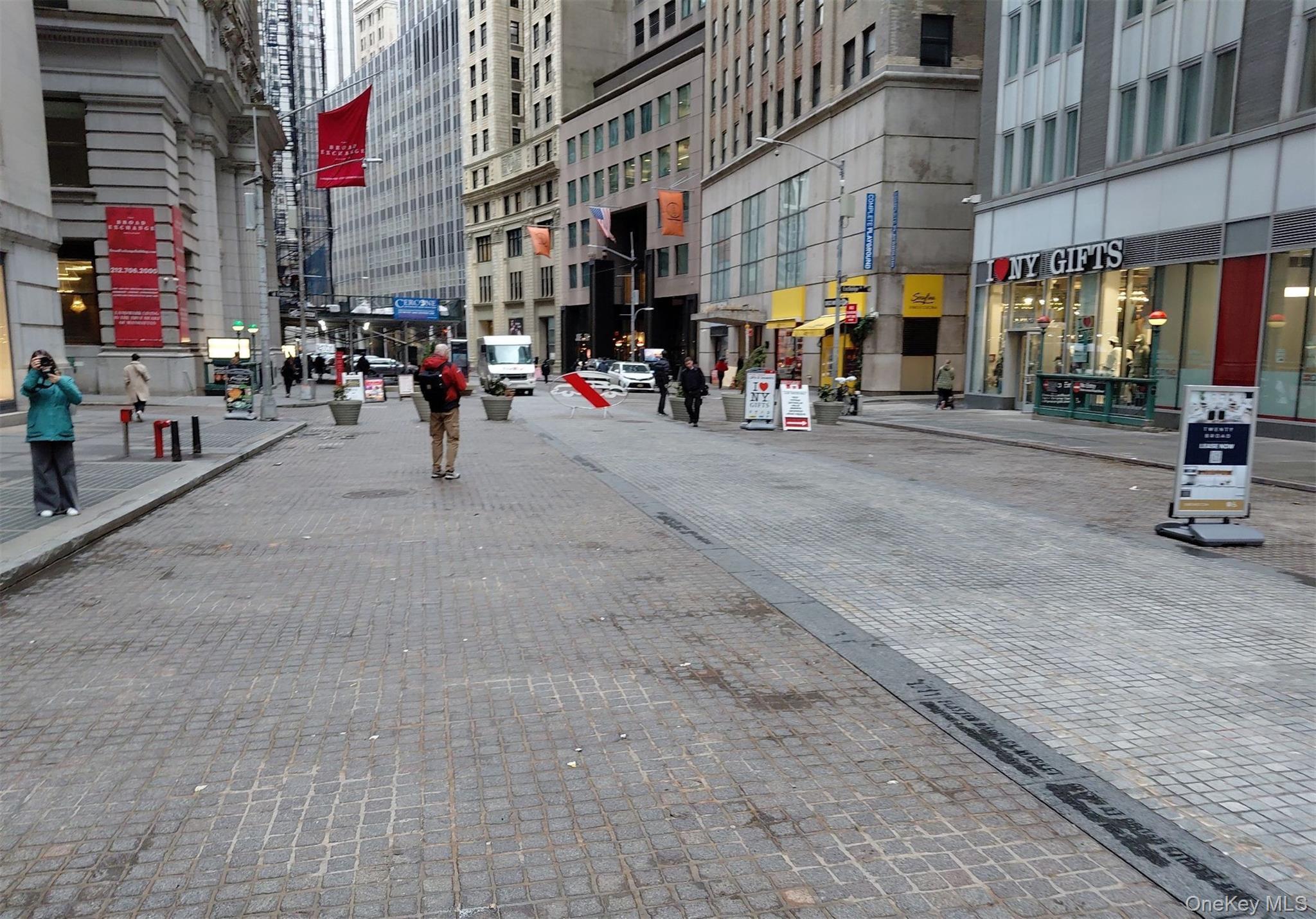 Condo Broad  Manhattan, NY 10005, MLS-965083-4