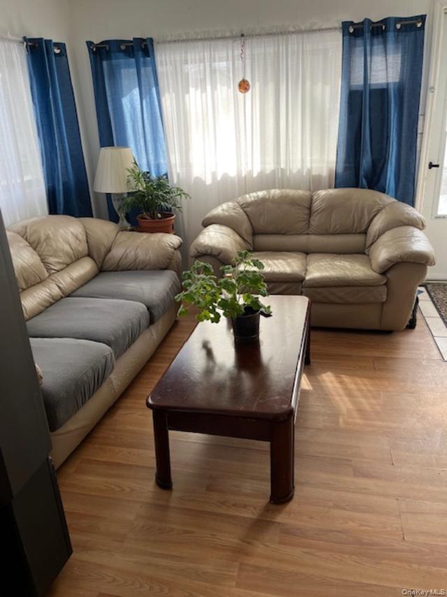 Single Family Wyona Suffolk County, NY 11784, MLS-965084-4