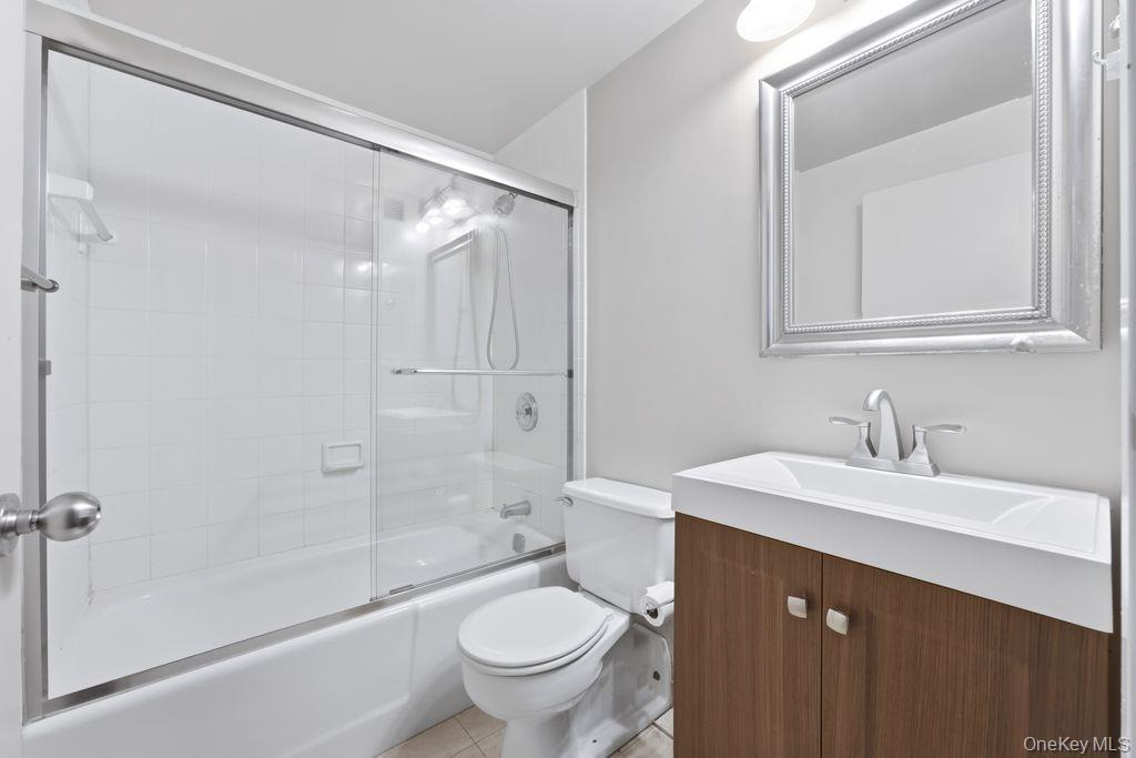Condo 51st Manhattan, NY 10019, MLS-965118-16