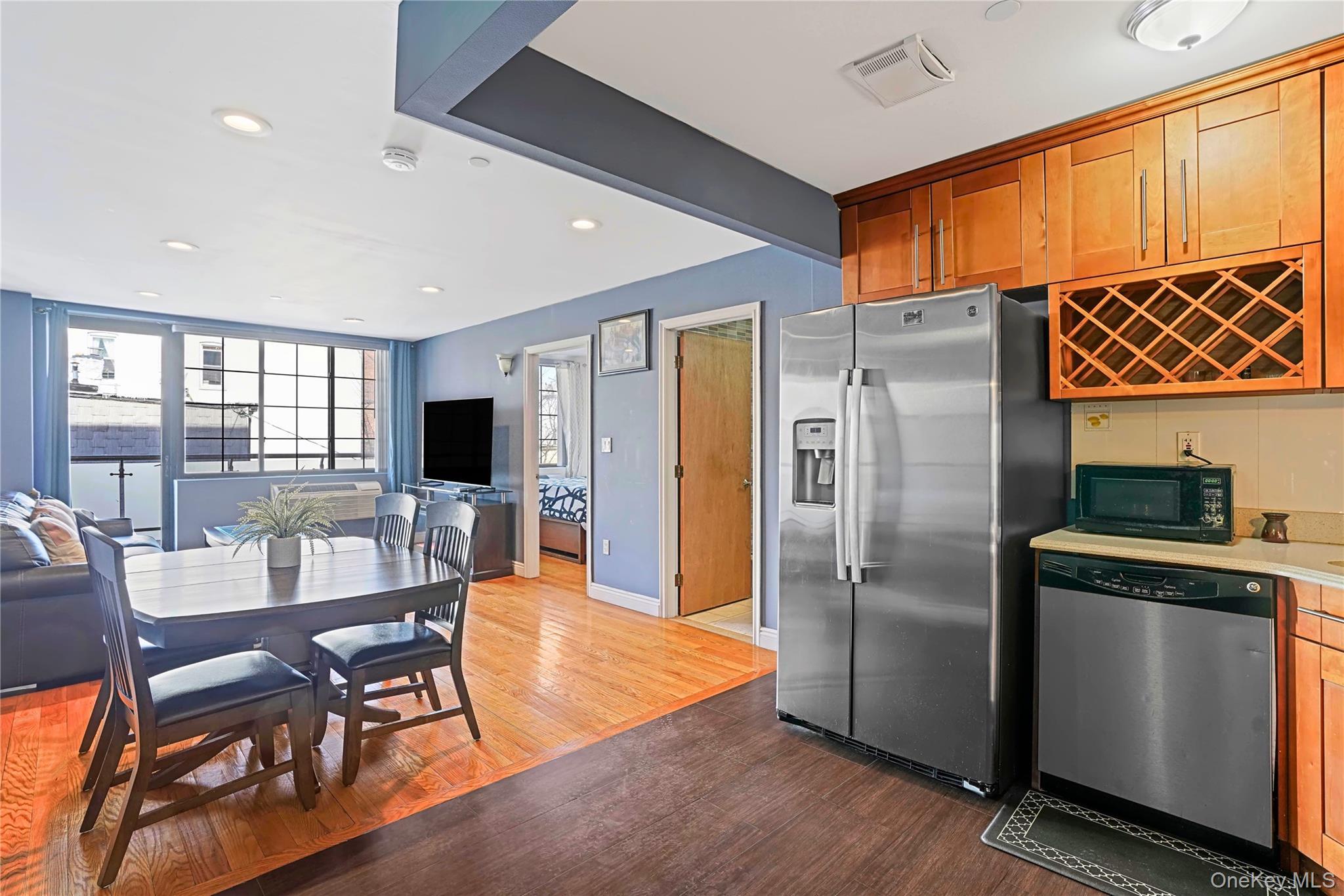 Condo Saint Nicholas  Queens, NY 11385, MLS-965175-10