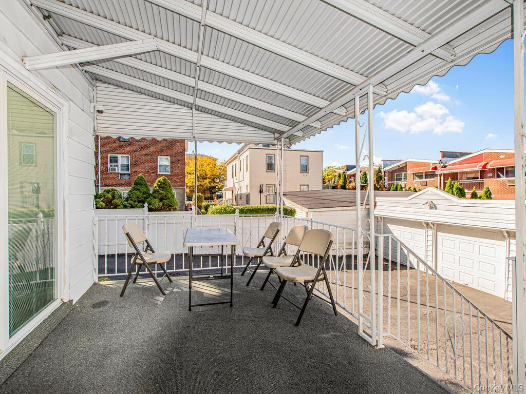 Single Family Carpenter Bronx, NY 10470, MLS-965184-5