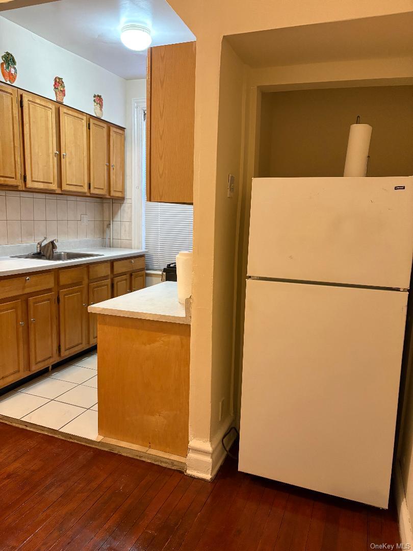 Apartment Seymour  Bronx, NY 10469, MLS-965202-4