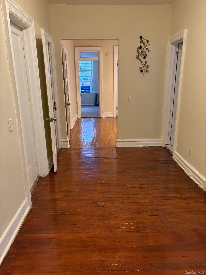 Apartment Seymour  Bronx, NY 10469, MLS-965202-5