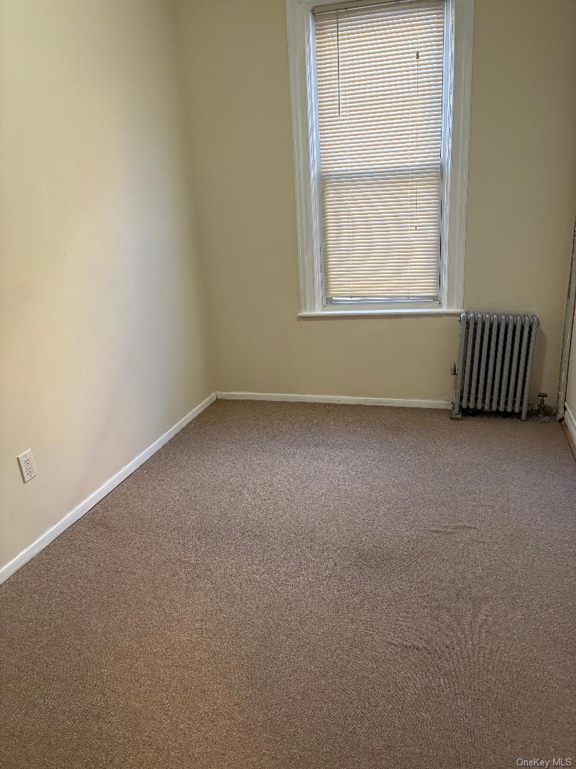 Apartment Seymour  Bronx, NY 10469, MLS-965202-9