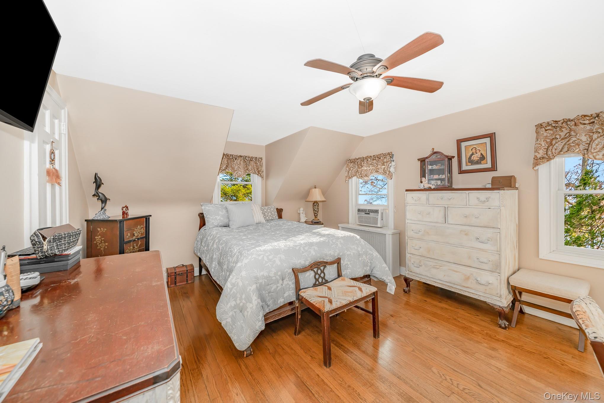 Single Family Old Mill  Nassau County, NY 11566, MLS-965205-13