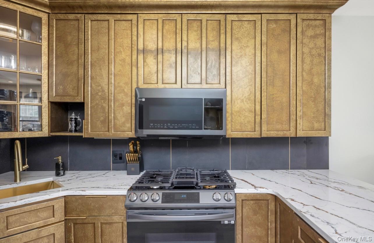 Single Family Welling  Queens, NY 11102, MLS-965207-14