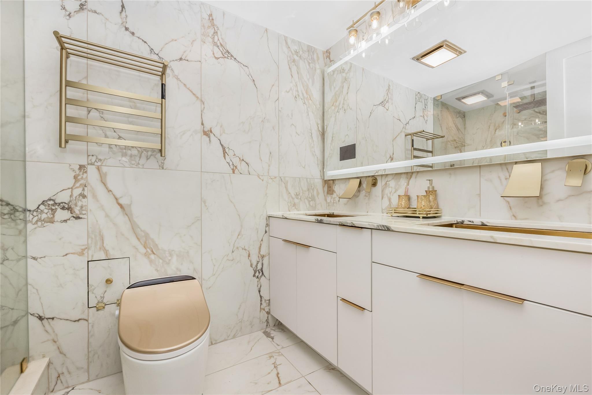 Single Family Welling  Queens, NY 11102, MLS-965207-19