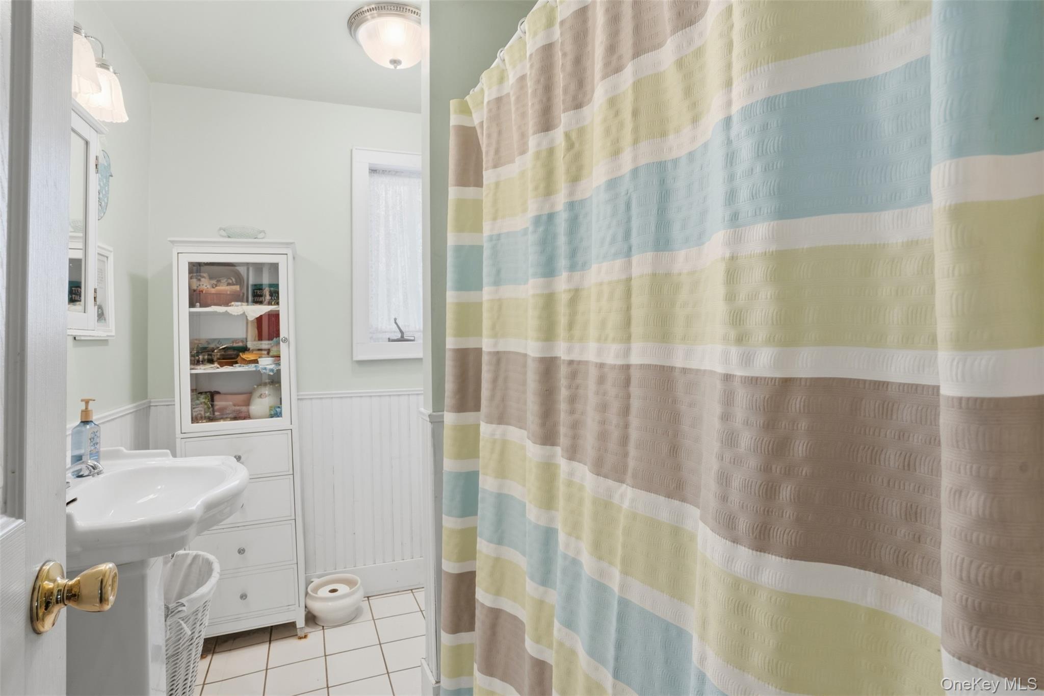 Single Family Elmhurst  Orange County, NY 12550, MLS-965222-44