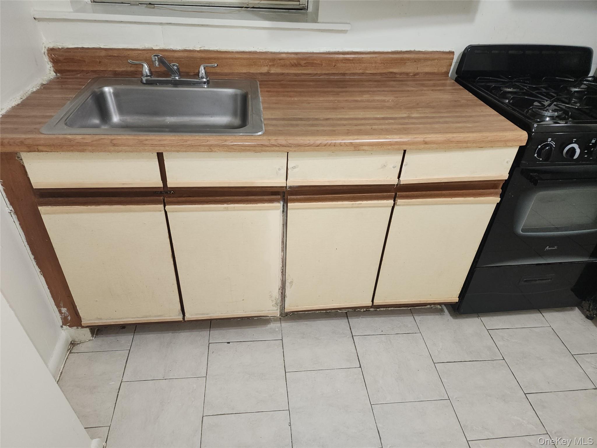 Apartment Jamaica Avenue  Queens, NY 11428, MLS-965246-4
