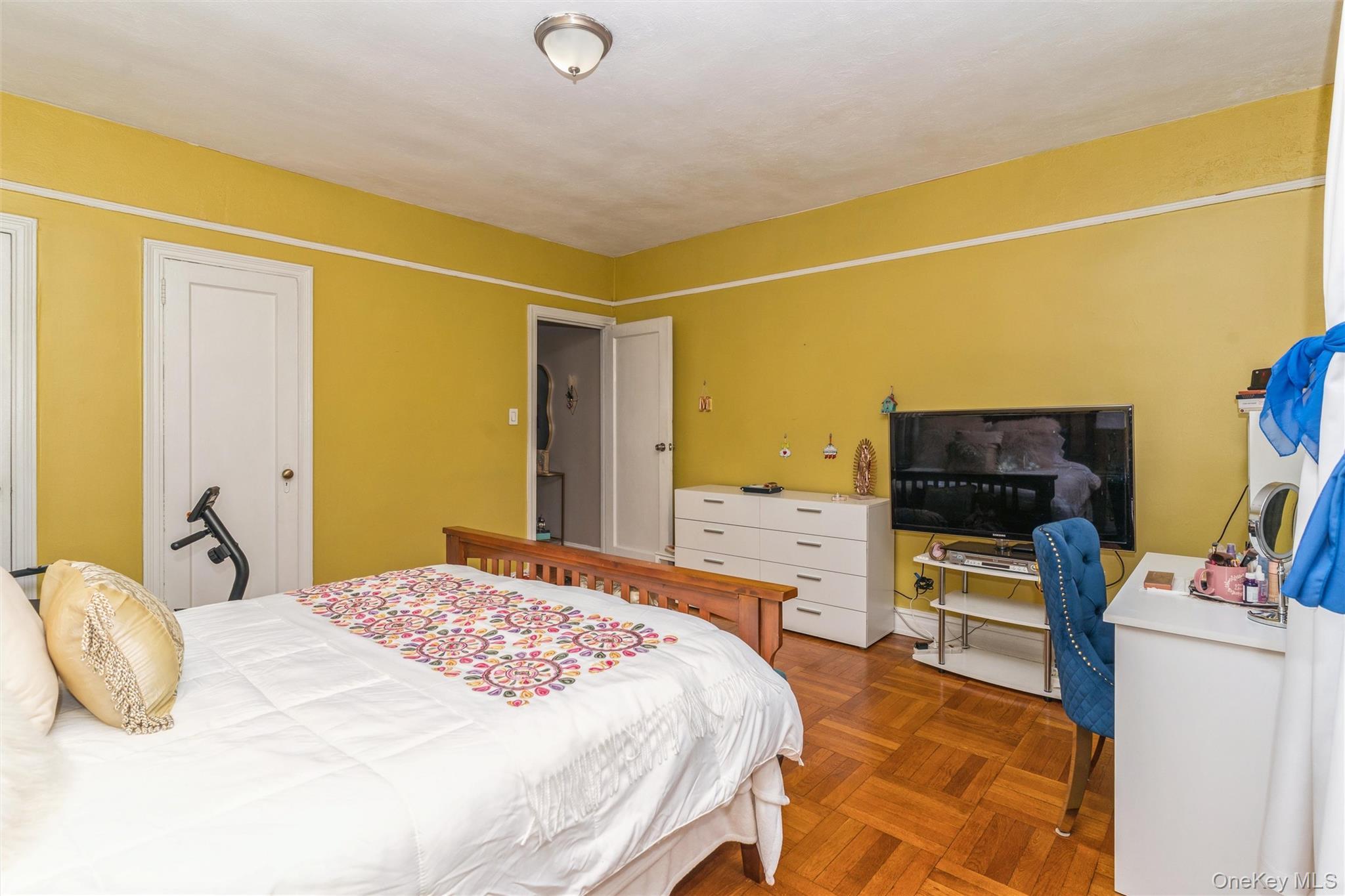 Coop 73rd  Queens, NY 11372, MLS-965247-11